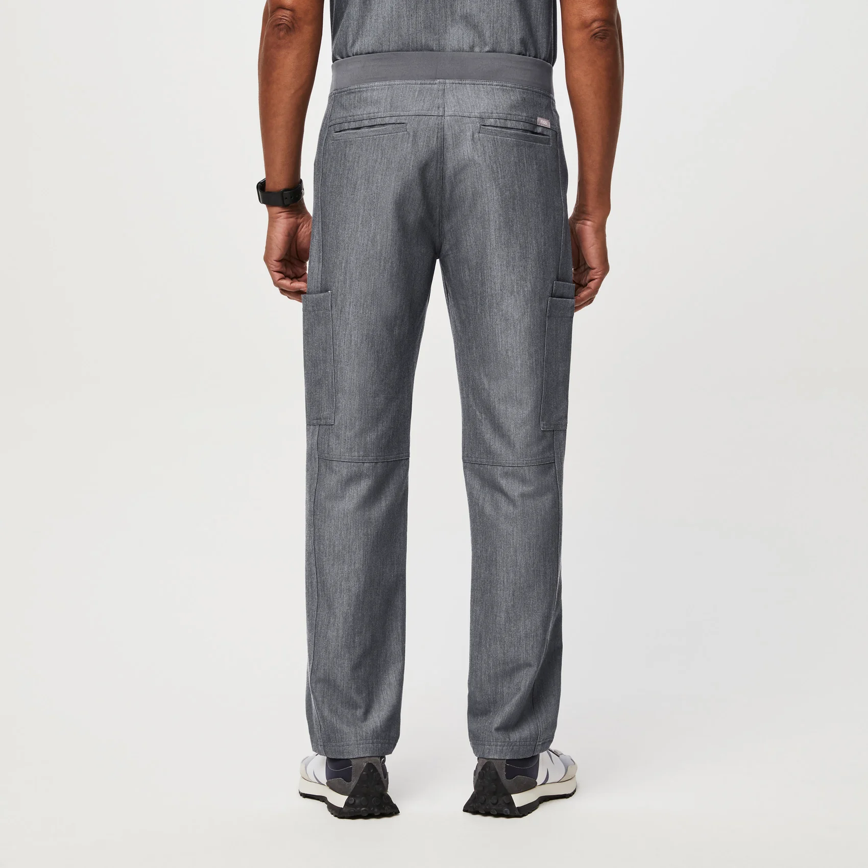 Men's Graphite Axim™ - Short Cargo Scrub Pants - Image 4