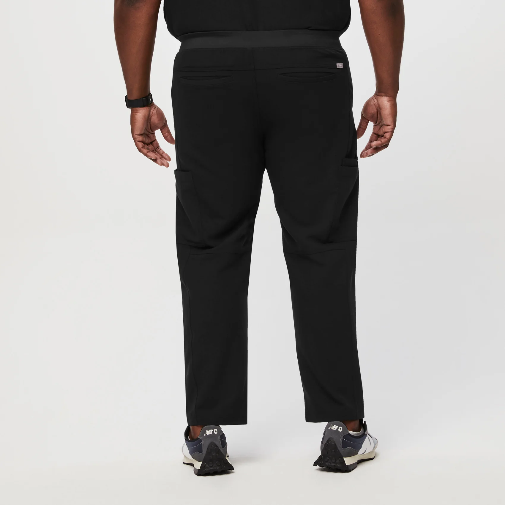 men's Black Axim™ - Short Cargo Scrub Pants (3XL - 6XL) - Image 4