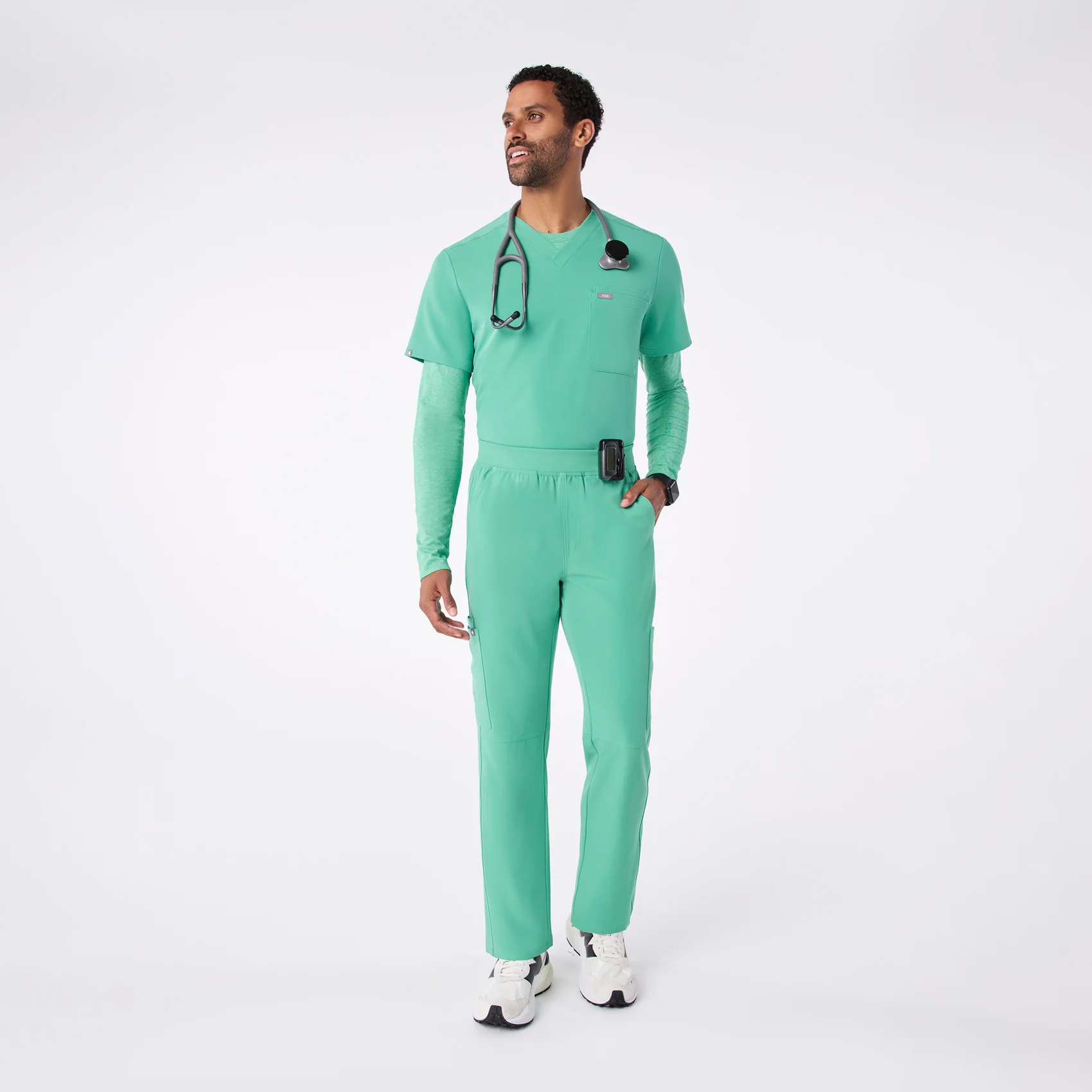 men's Surgical Green Axim - Short Cargo Scrub Pant™ - Image 2