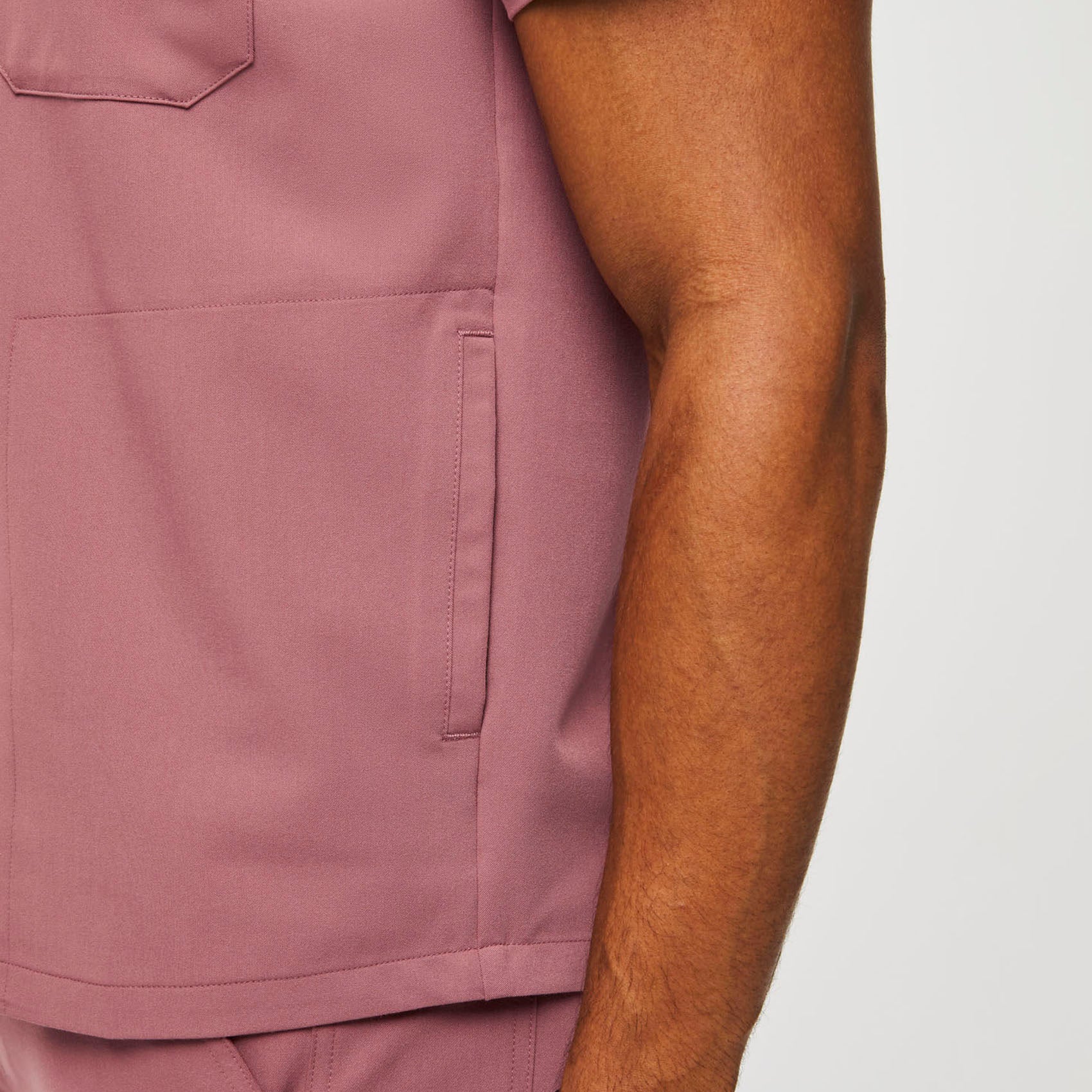 men's Mauve Chisec™ - Three-Pocket Scrub Top - Image 5