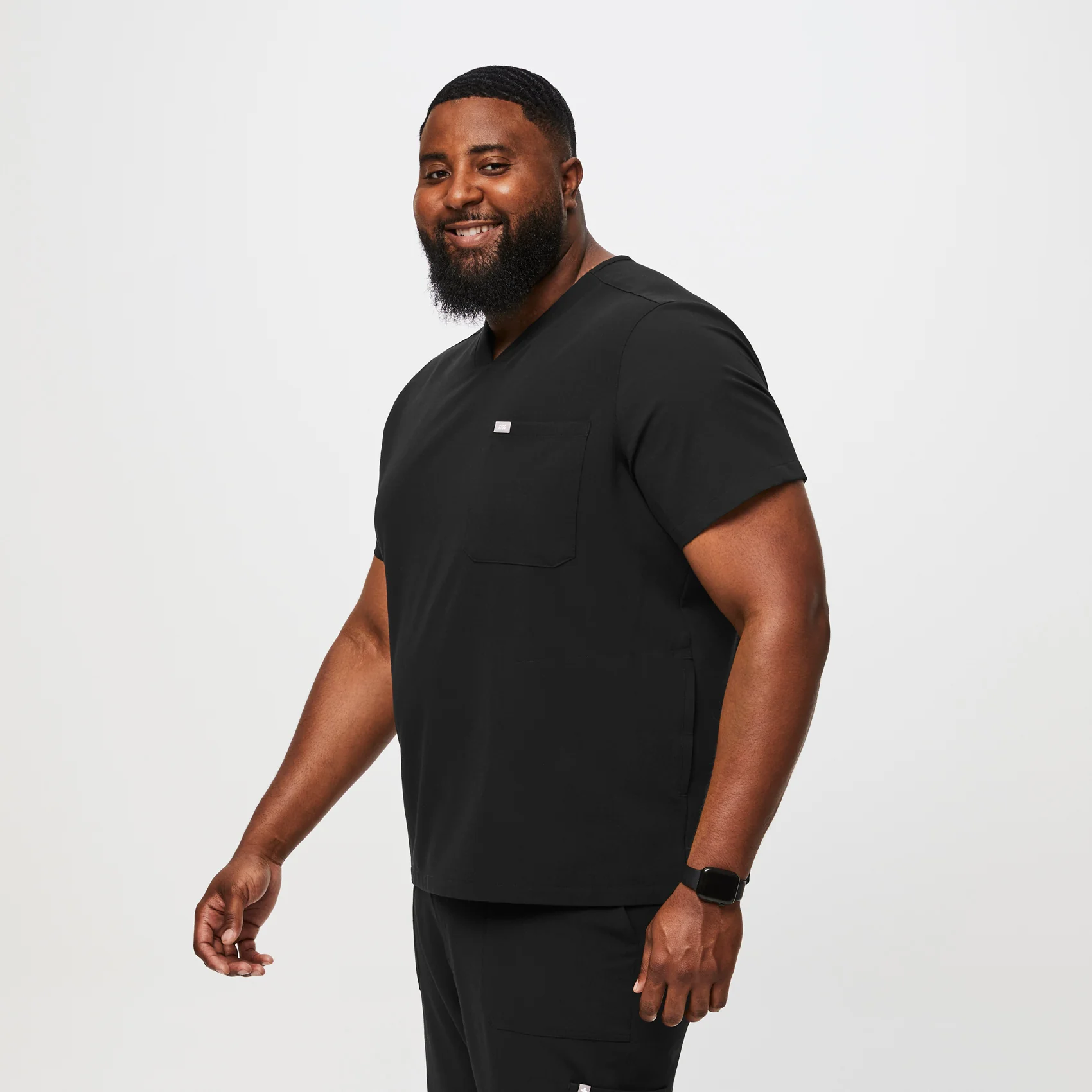 Men's Black Chisec™ - Three-Pocket Scrub Top (3XL - 6XL) - Image 3