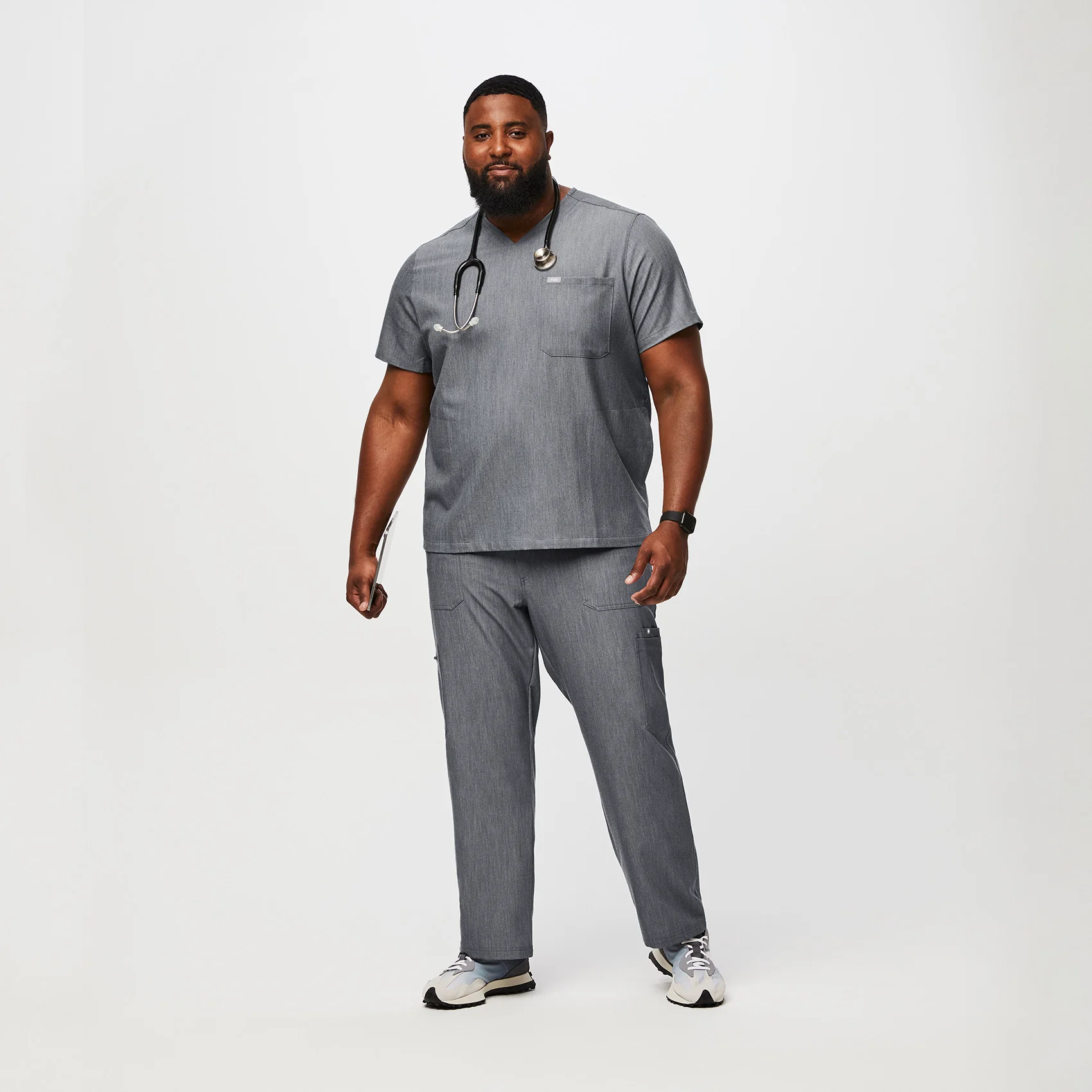 Men's Graphite Chisec™ - Three-Pocket Scrub Top (3XL - 6XL) - Image 2