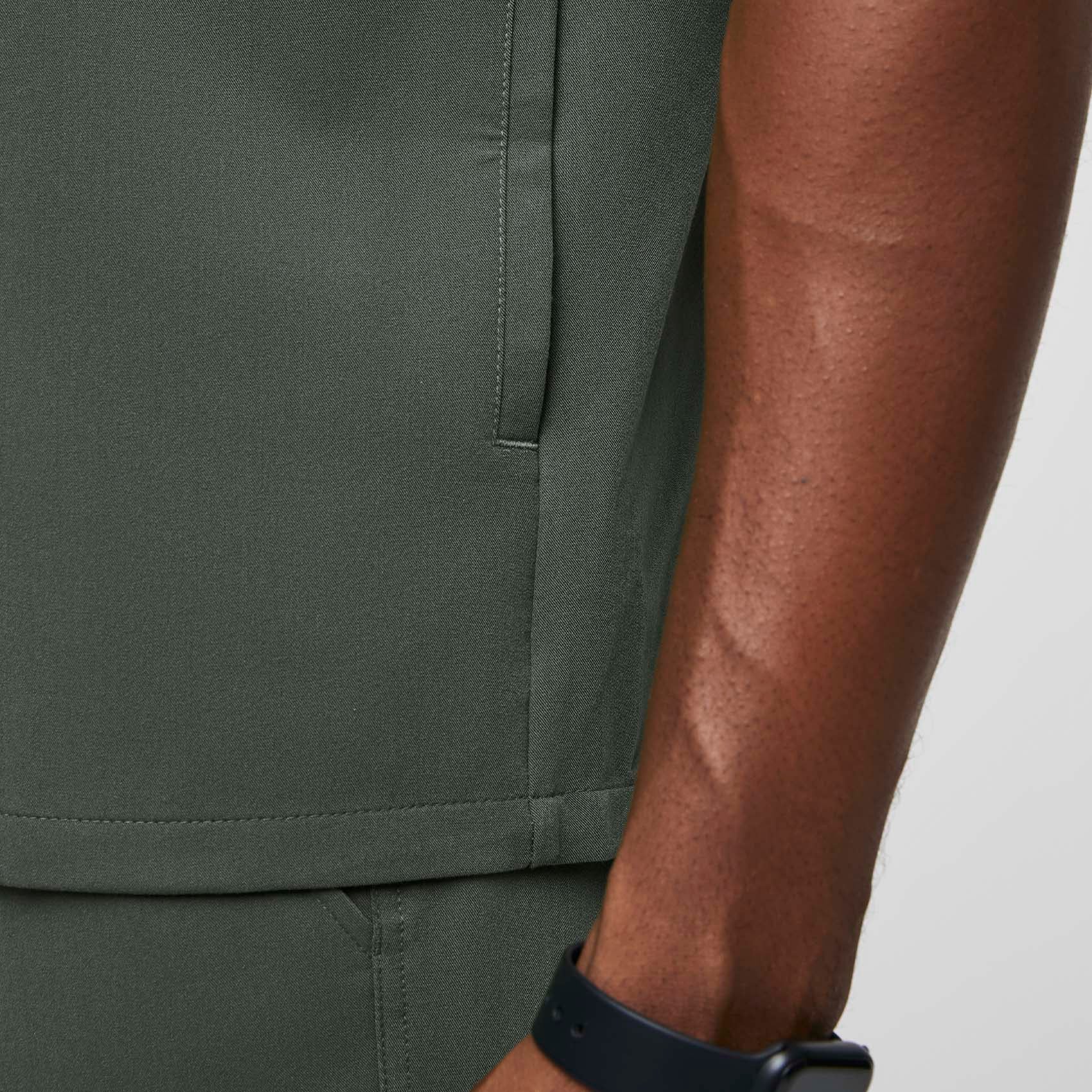 men's Moss Chisec™ - Three-Pocket Scrub Top (3XL - 6XL) - Image 7