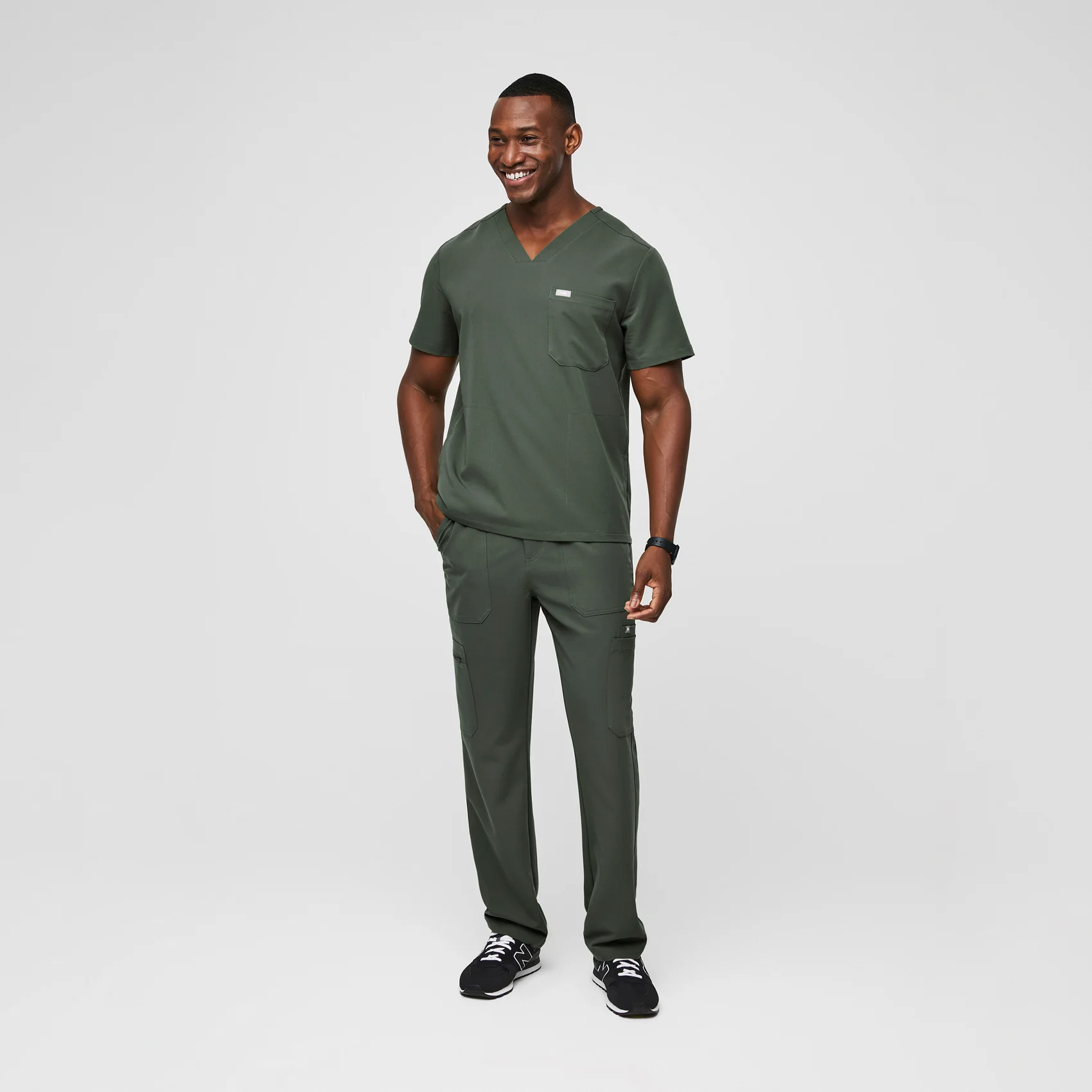 men's Moss Chisec™ - Three-Pocket Scrub Top (3XL - 6XL) - Image 8