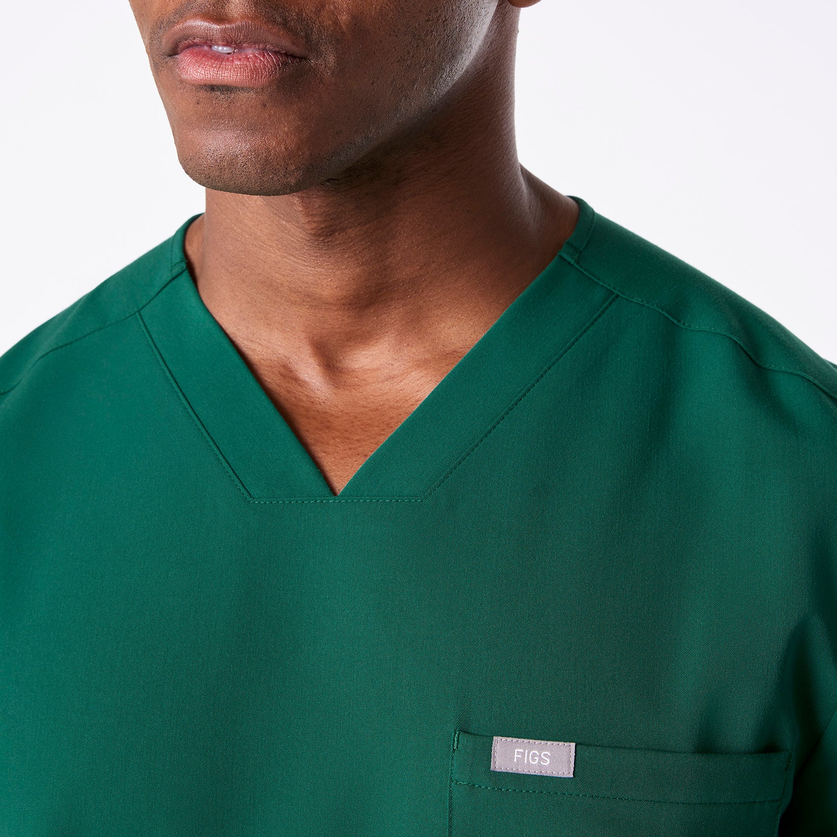 men's Hunter Green Chisec - Three-Pocket Scrub Top™ - Image 5