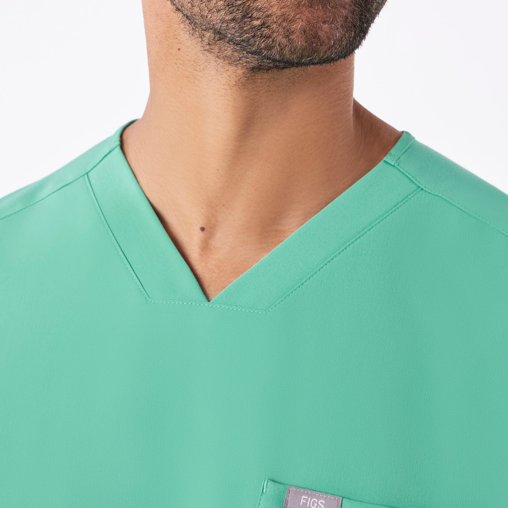 men's Surgical Green Chisec - Three-Pocket Scrub Top⢠- Image 5