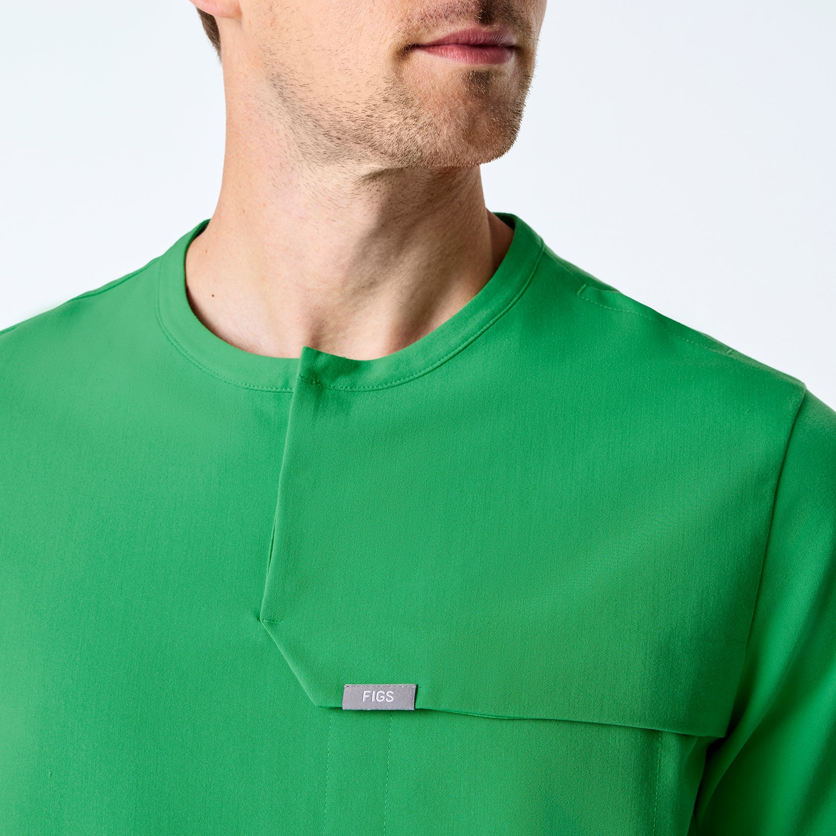 men's Emerald Corfield - Henley Scrub Top - Image 7