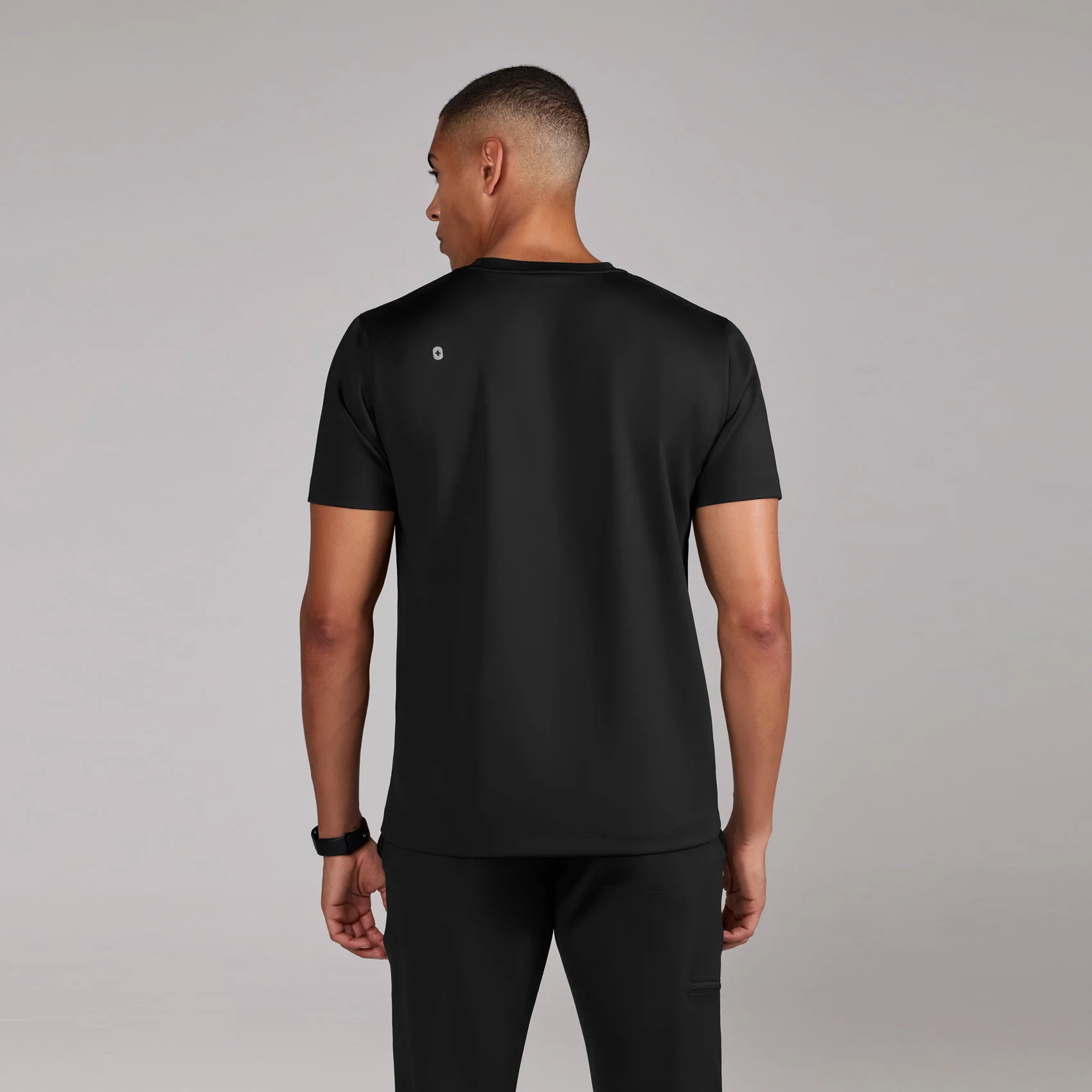 men's Black Darien FORMx - Crewneck Scrub Top - Image 4