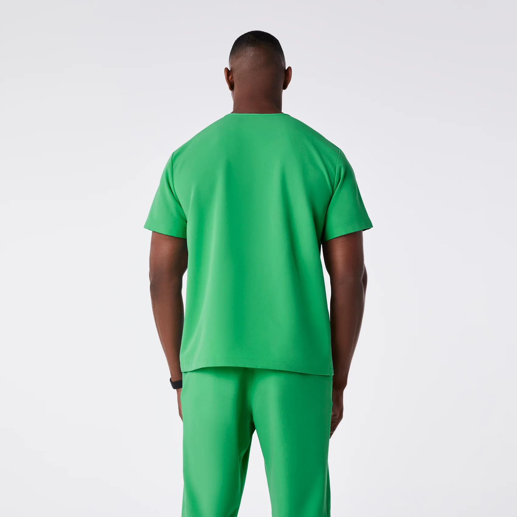 men's Emerald Leon - Three-Pocket Scrub Top™ - Image 4
