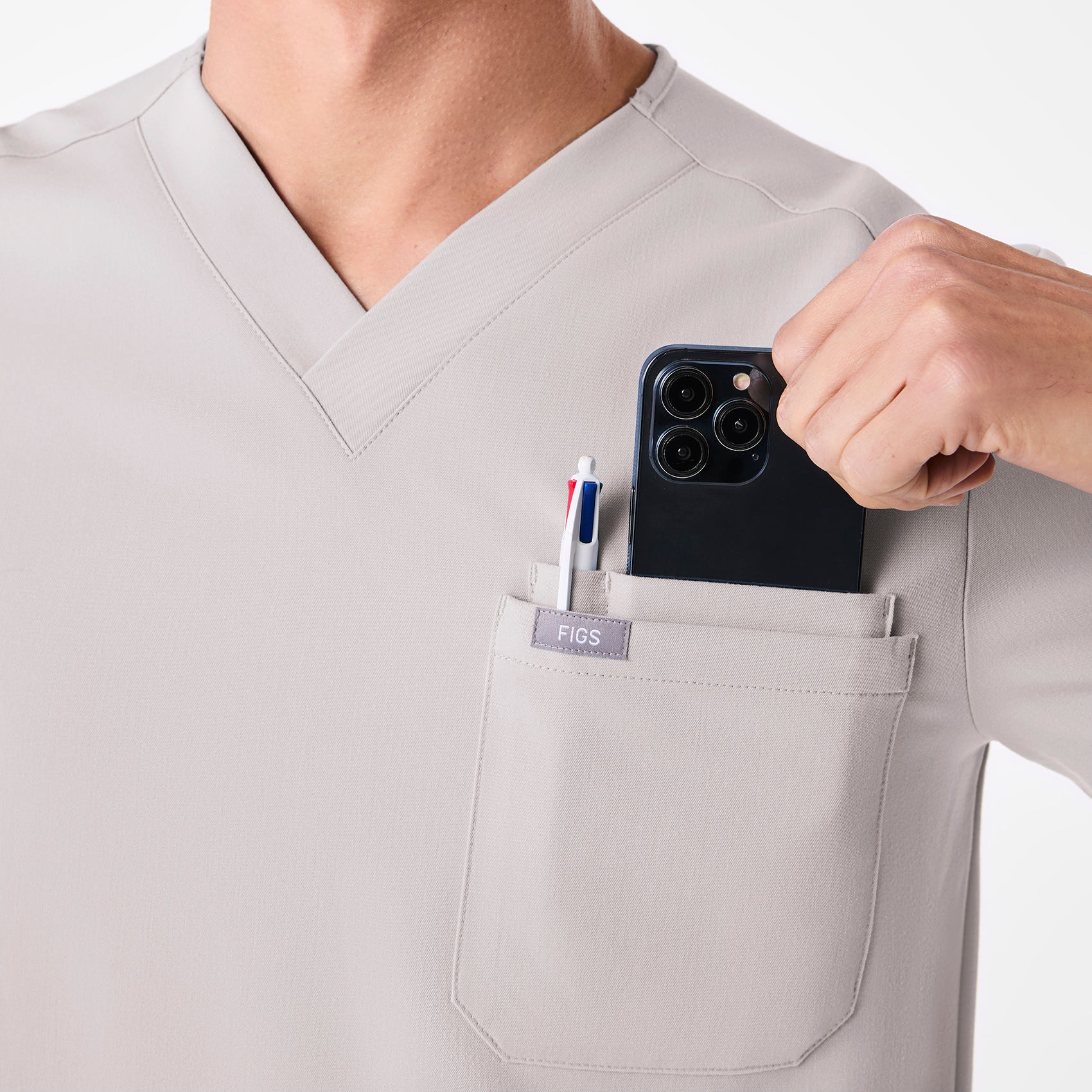 men's Slate Leon - Three-Pocket Scrub Top⢠- Image 5