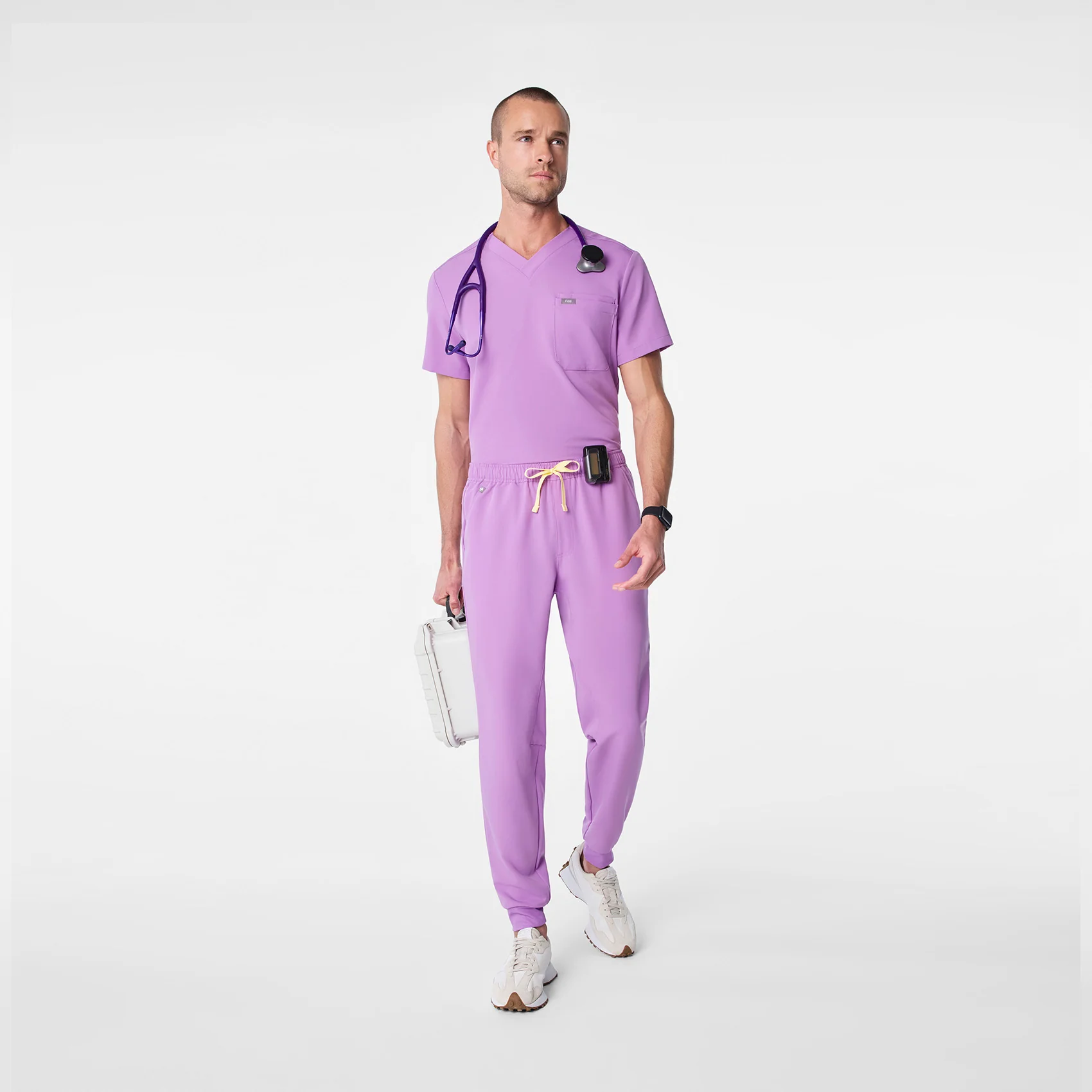 men's Wild Iris Leon - Three-Pocket Scrub Top™ - Image 2