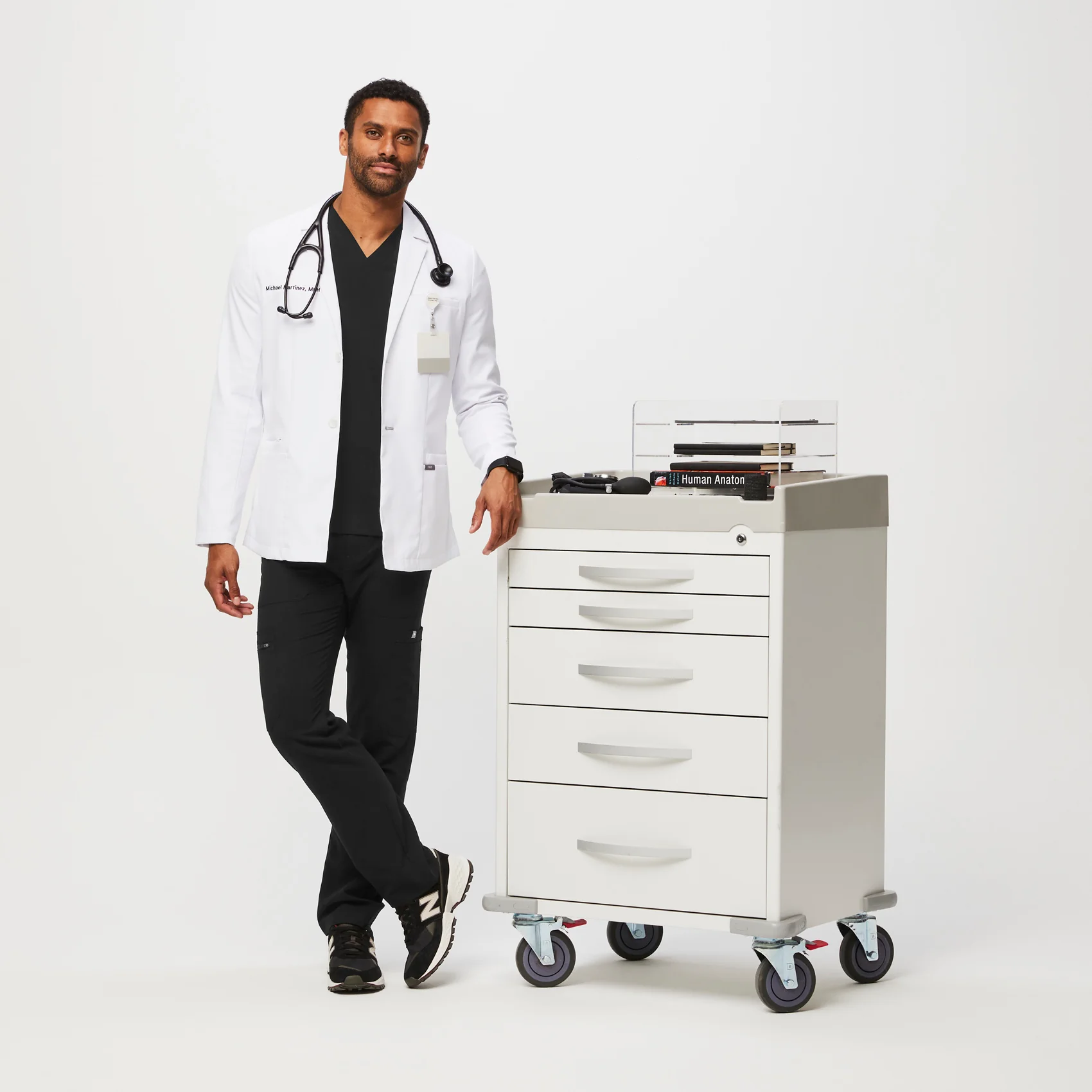 Men's White Harlem - Short Lab Coat - Image 2