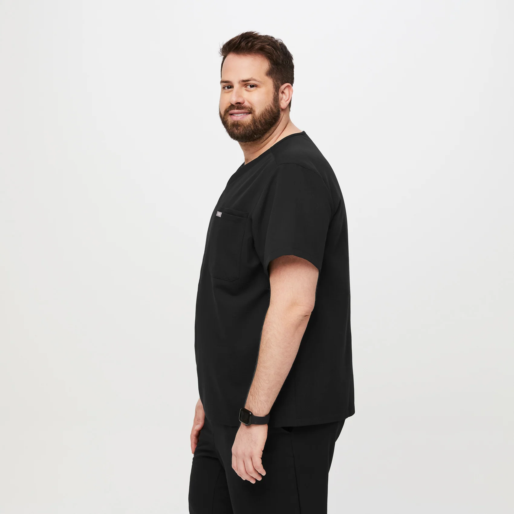 men's Black Leon™- Three-Pocket Scrub Top (3XL - 6XL) - Image 3