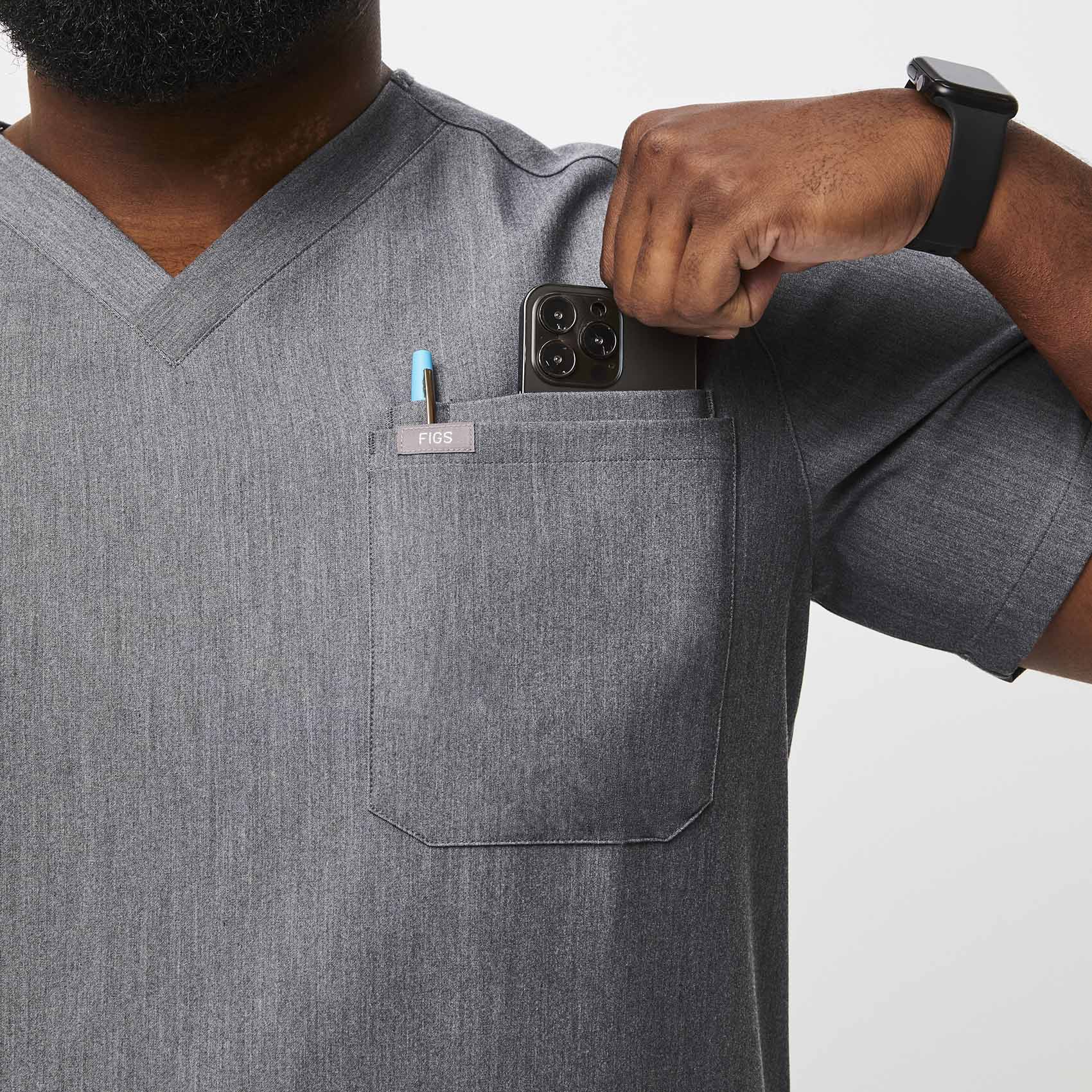 men's Graphite Leon™- Three-Pocket Scrub Top (3XL - 6XL) - Image 4