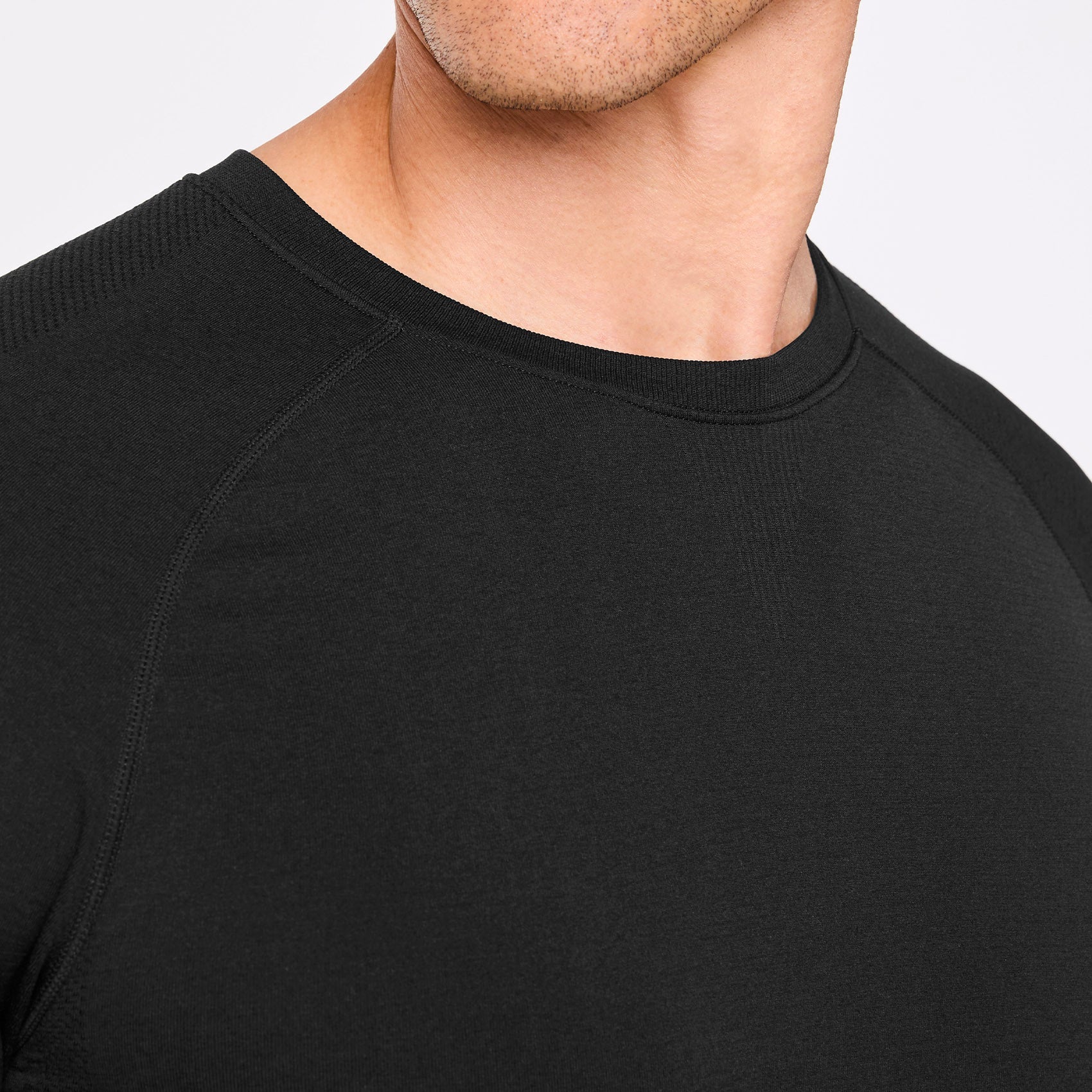 men's Black Makato Seamless - Shortsleeve Underscrub - Image 6