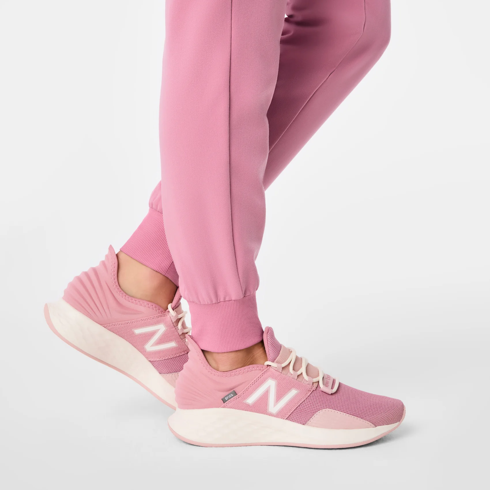 unisex Chalk Pink FIGS | New Balance Roav - Image 6