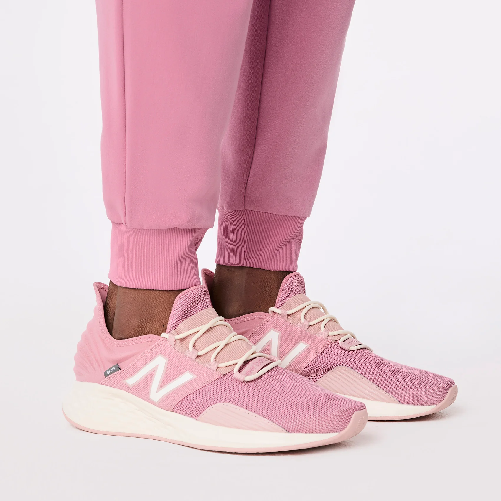 unisex Chalk Pink FIGS | New Balance Roav - Image 9