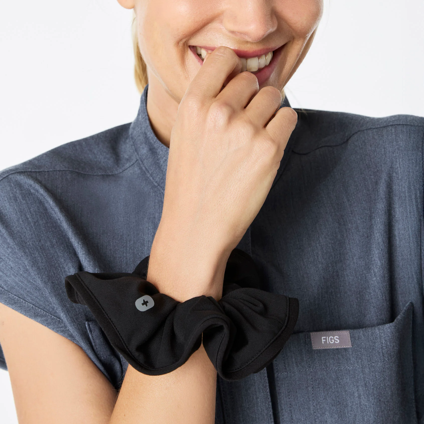 Black Scrunchie - Image 4