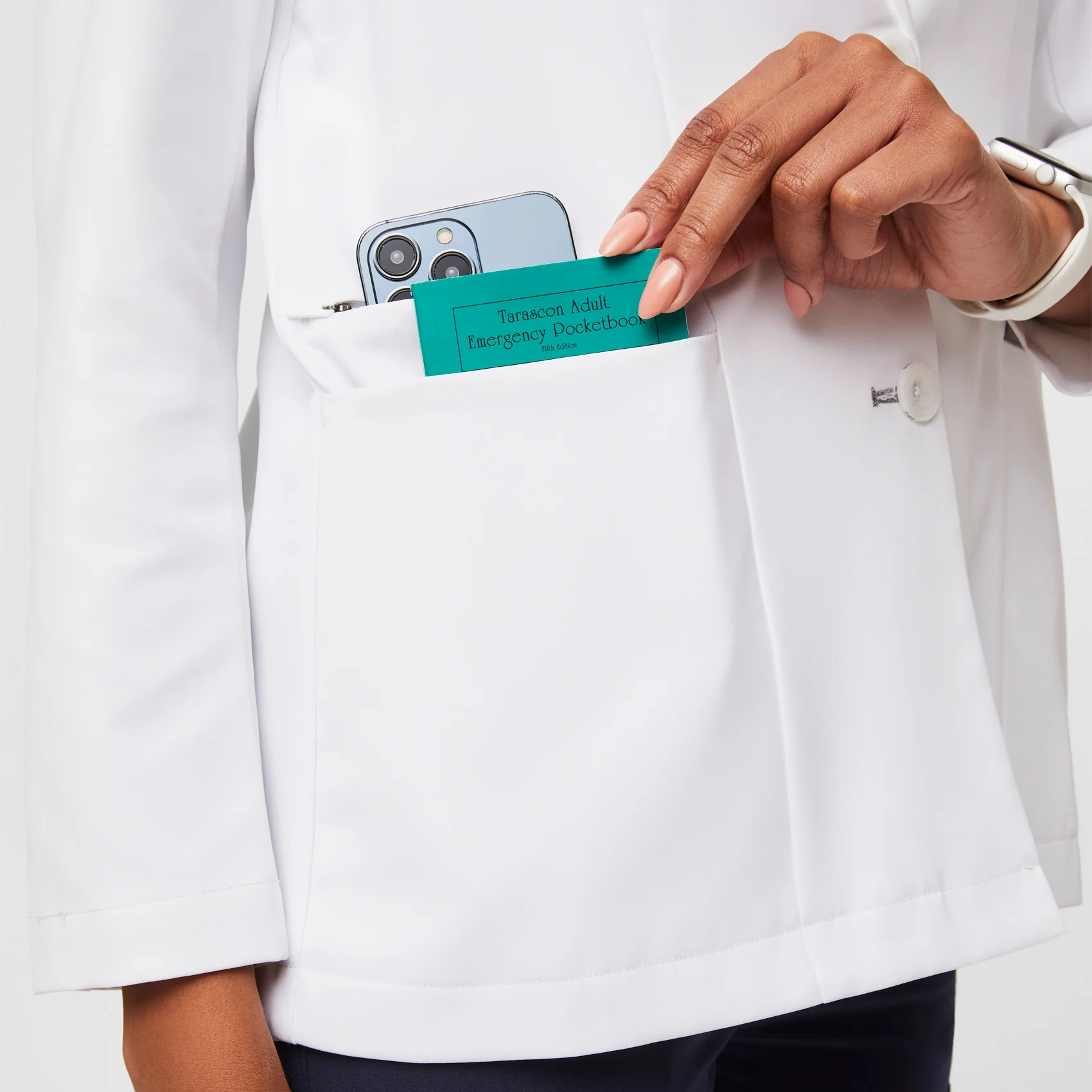 Women's White Bellevue - Short Lab Coat - Image 7