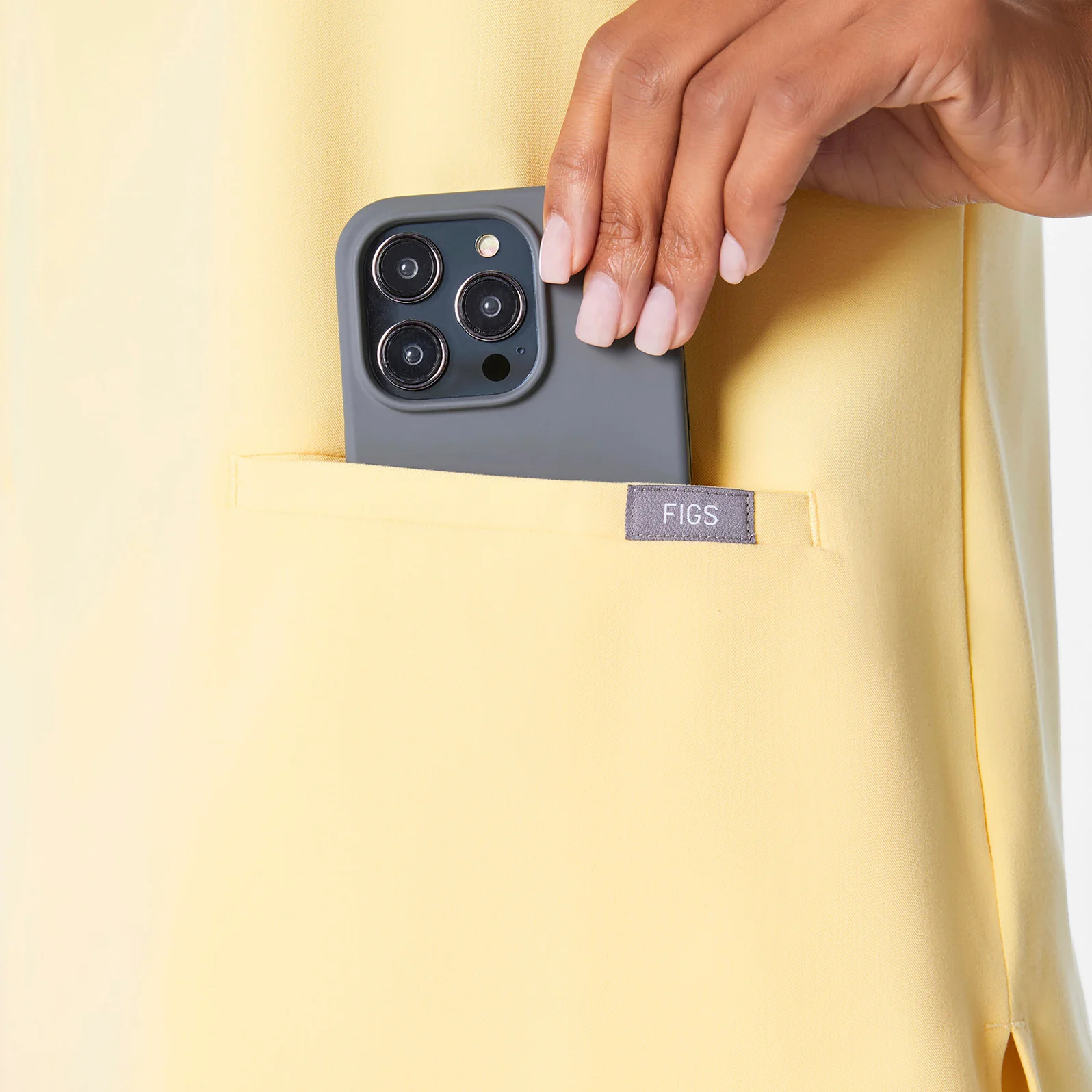 women's Butter Yellow Casma - Three-Pocket Scrub Top™ - Image 6
