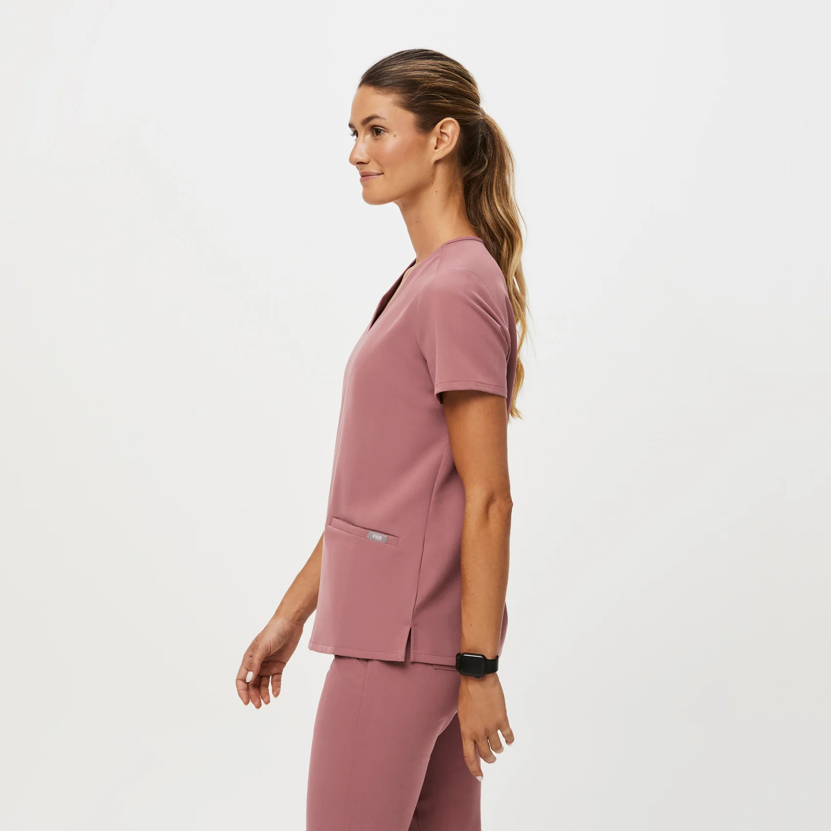 women's Mauve Casma™ - Three-Pocket Scrub Top (3XL - 6XL) - Image 3