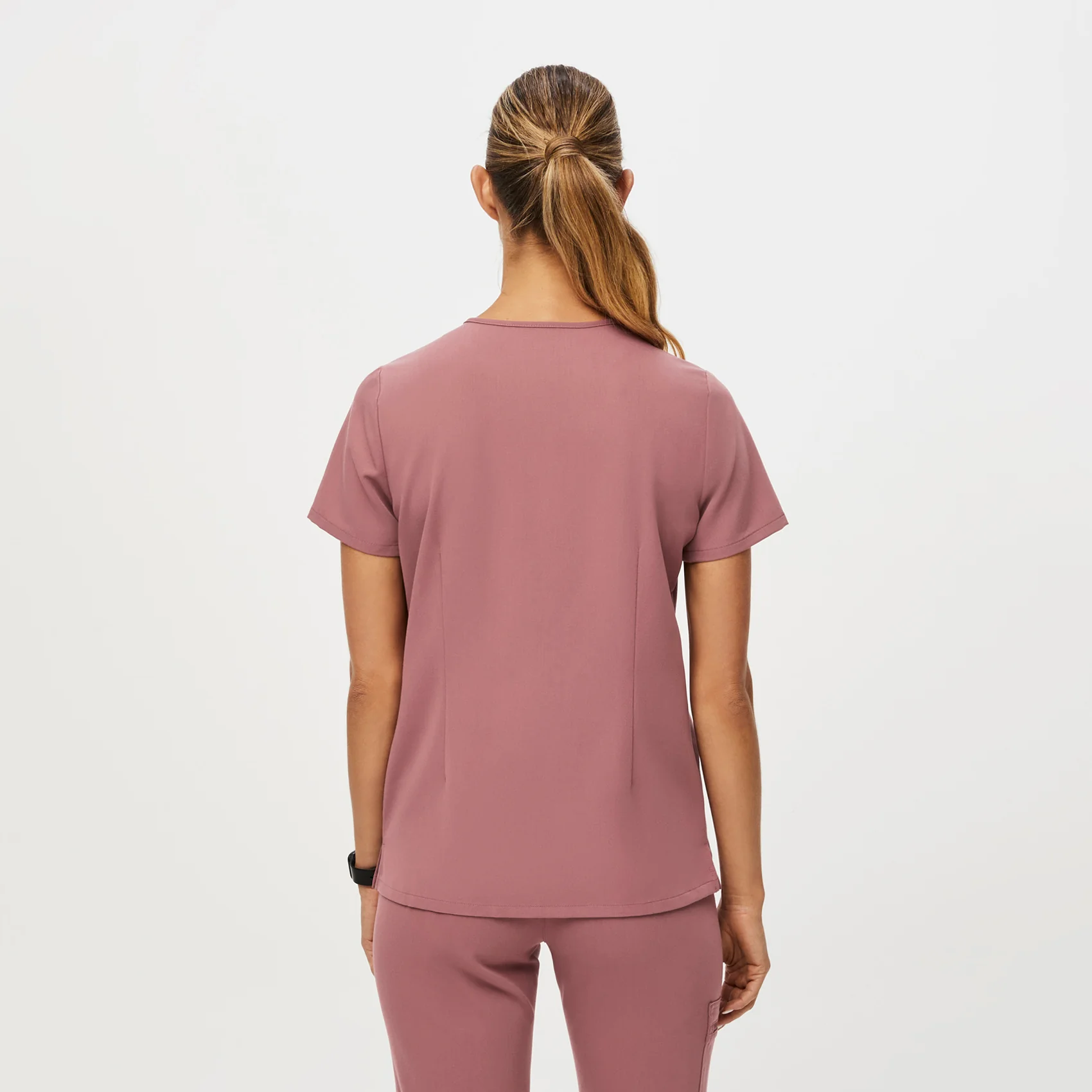 women's Mauve Casma™ - Three-Pocket Scrub Top (3XL - 6XL) - Image 4