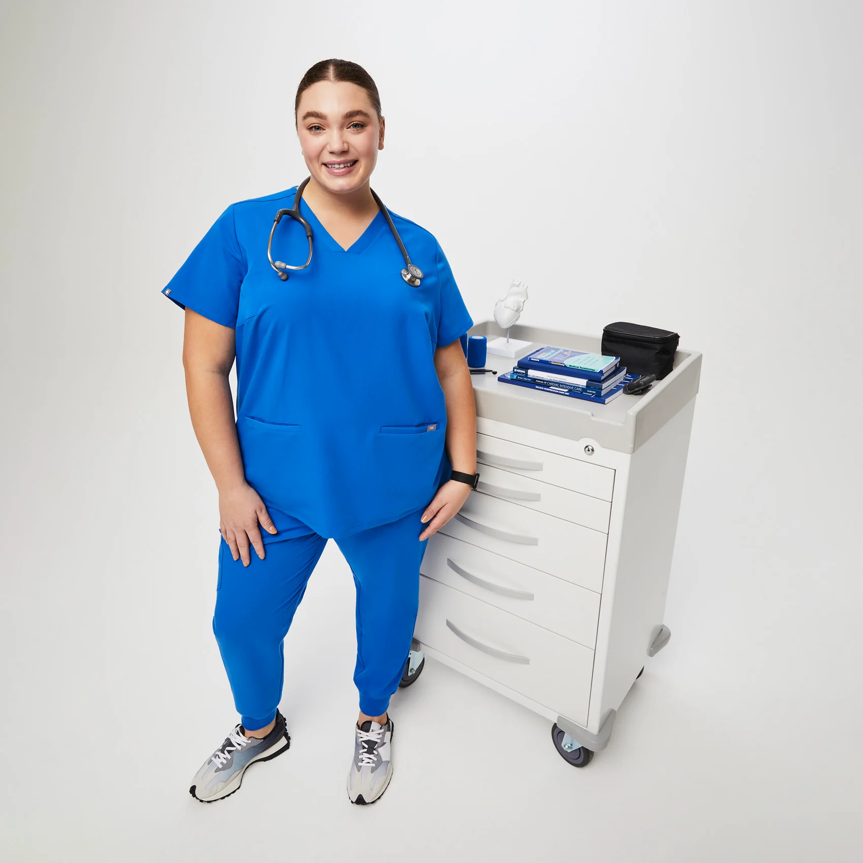 women's Royal Blue Casma™- Three-Pocket Scrub Top (3XL - 6XL) - Image 2