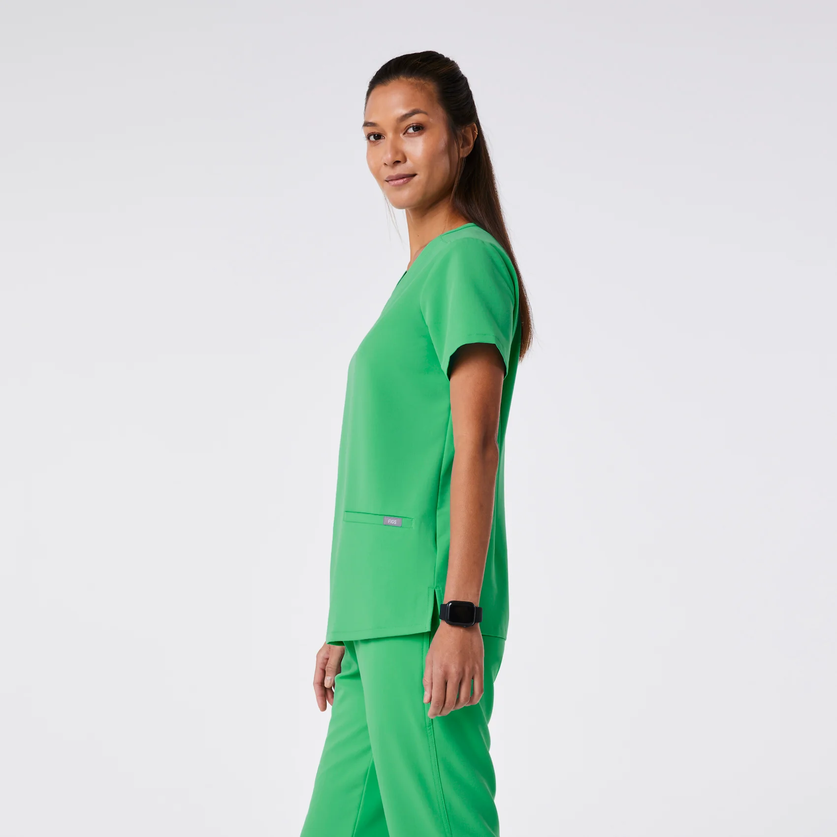women's Emerald Casma - Three-Pocket Scrub Top™ - Image 3