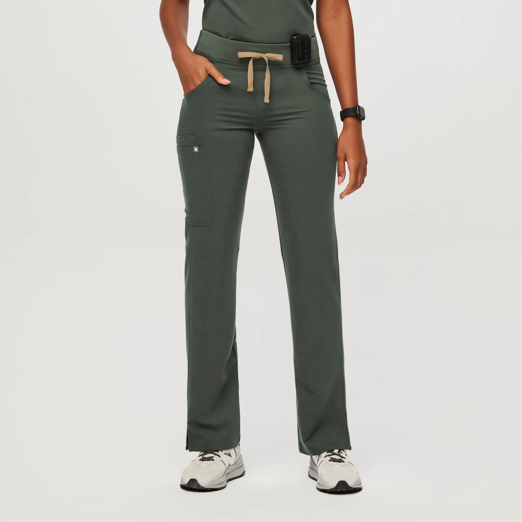 women's Moss Kade - Tall Cargo Scrub Pantā¢