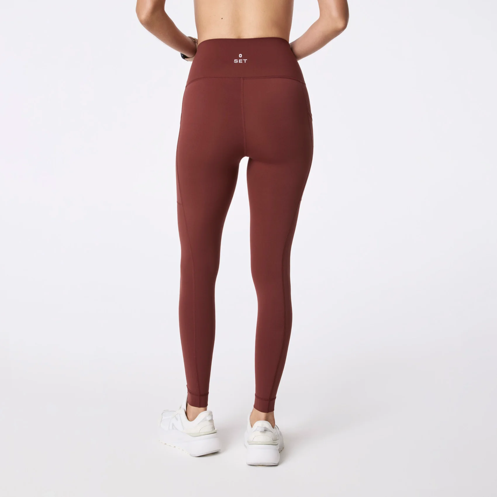 women's Walnut FIGS | SET ACTIVE Breathe High Rise Pocket Leggings® - Image 4