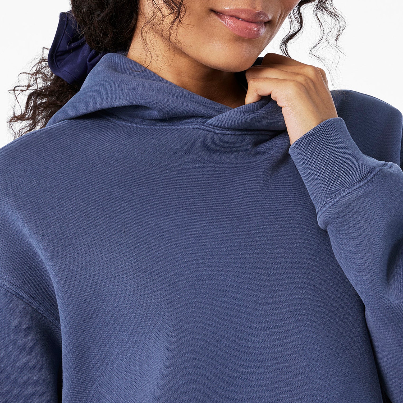 women's Quiet Navy Hayden Vintage Wash Cropped - Hoodie Sweatshirt - Image 5
