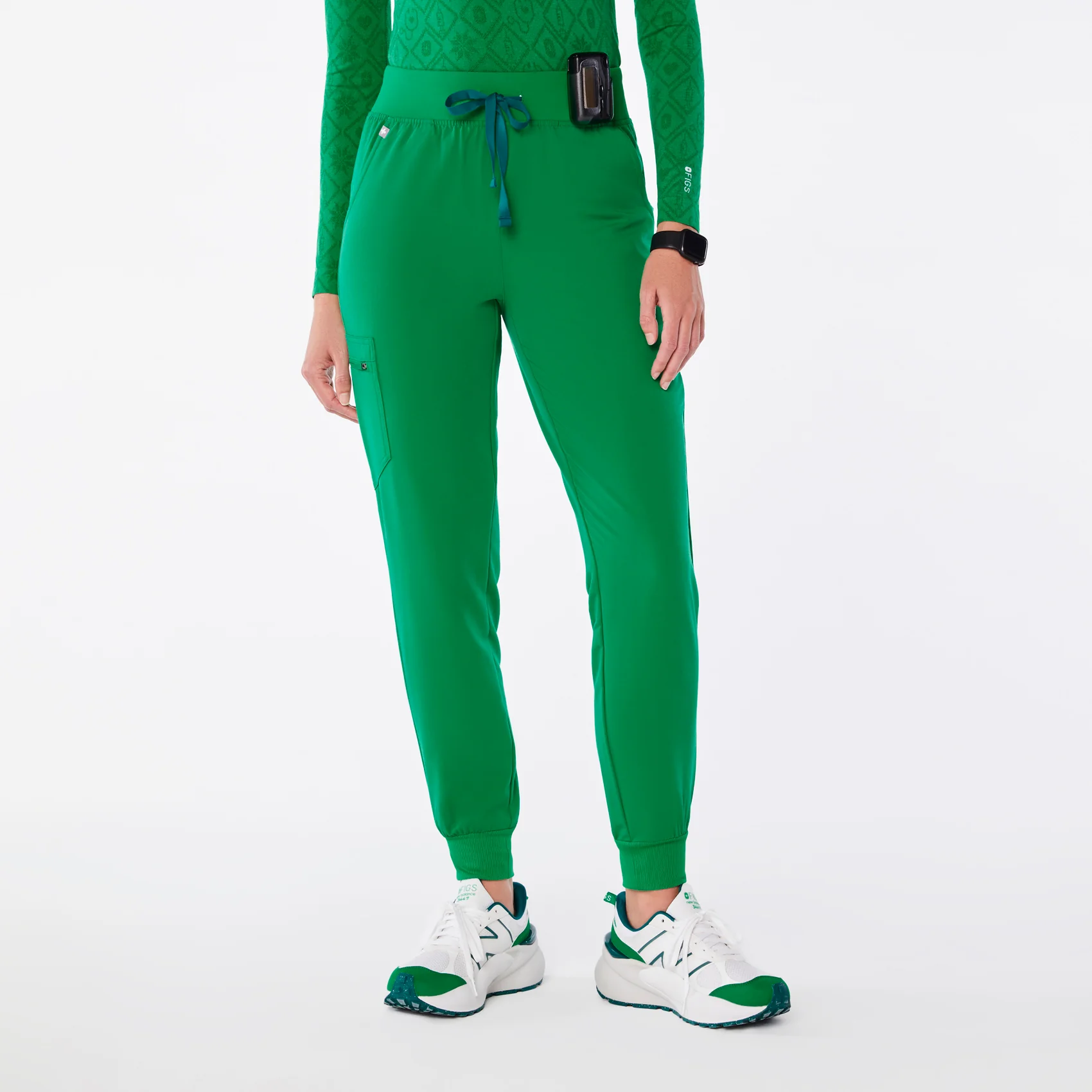 women's Evergreen High Waisted Zamora Petite Jogger Scrub Pant™