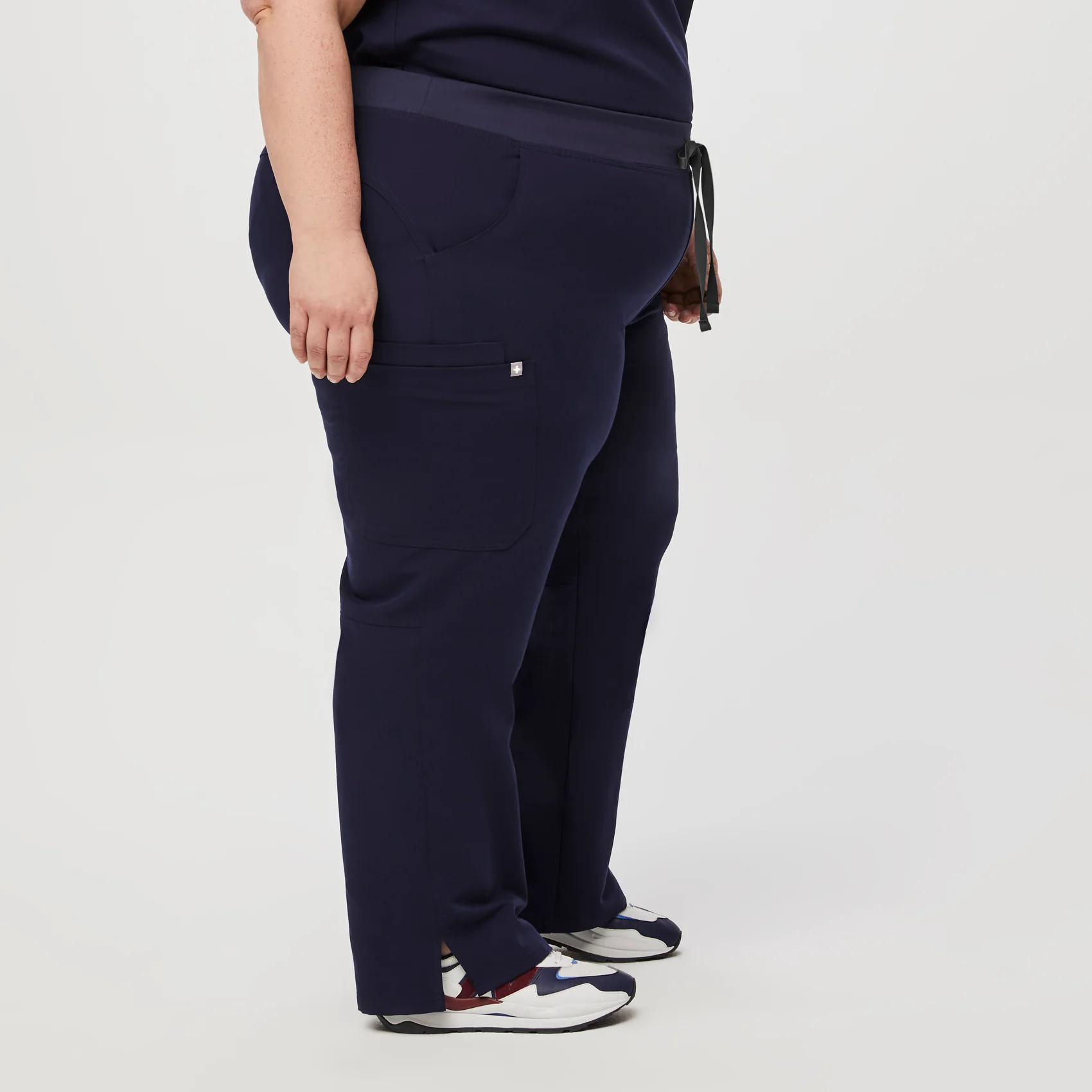 women's Navy Kade™ - Cargo Scrub Pants (3XL - 6XL) - Image 3