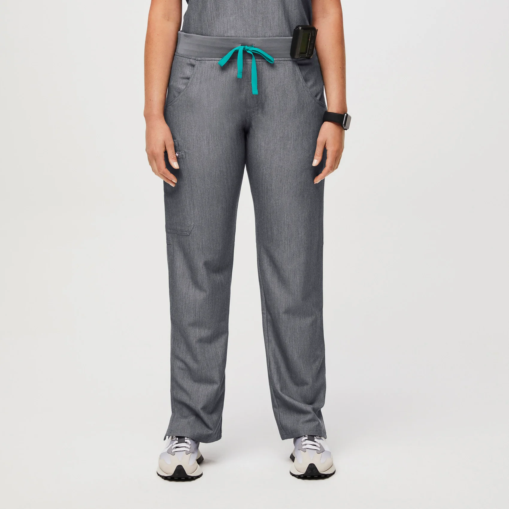 women's Graphite Kade™ - Tall Cargo Scrub Pants (3XL - 6XL) - Image 7