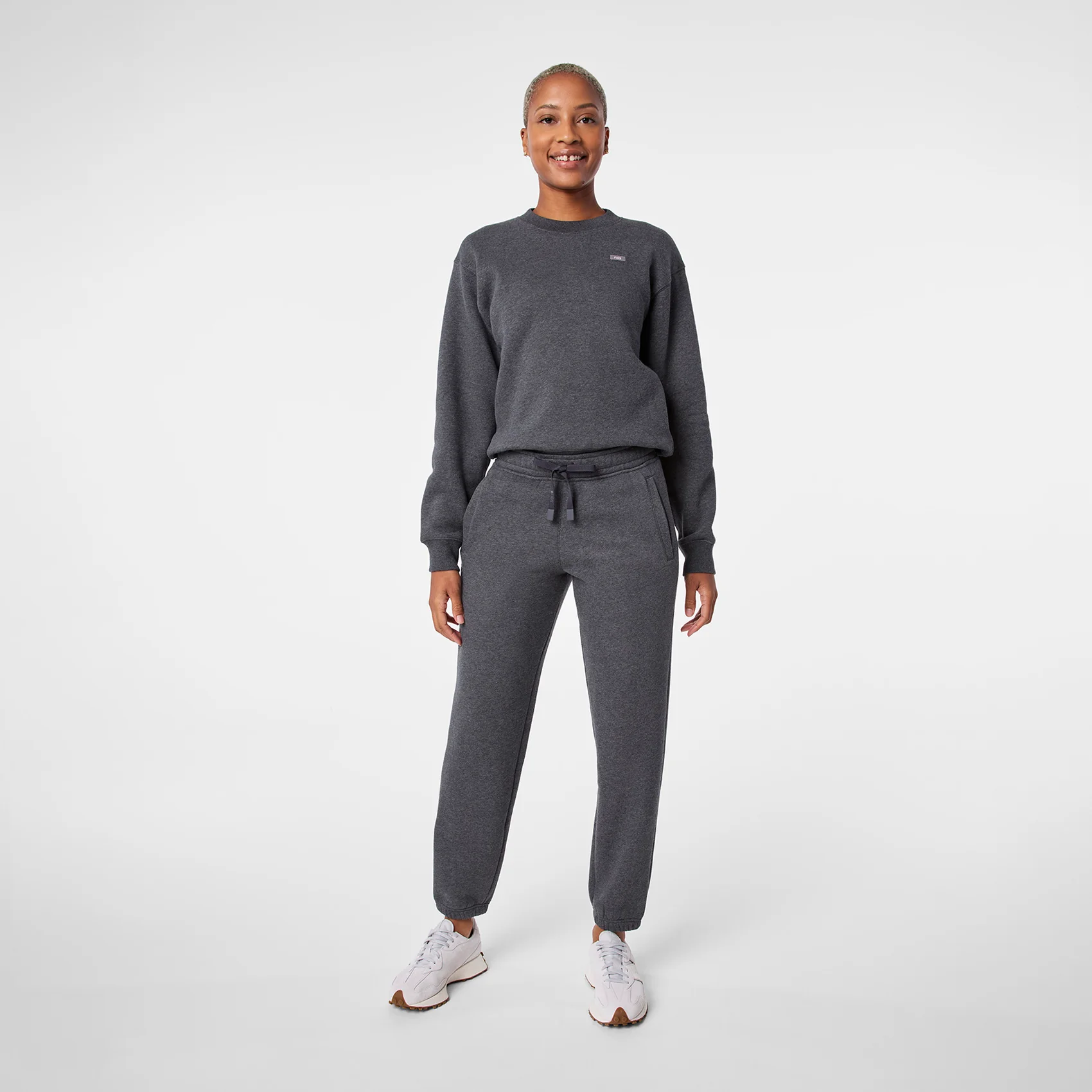 women's Charcoal Heather Grey Off-Shift Relaxed - Crewneck Sweatshirt⢠- Image 2