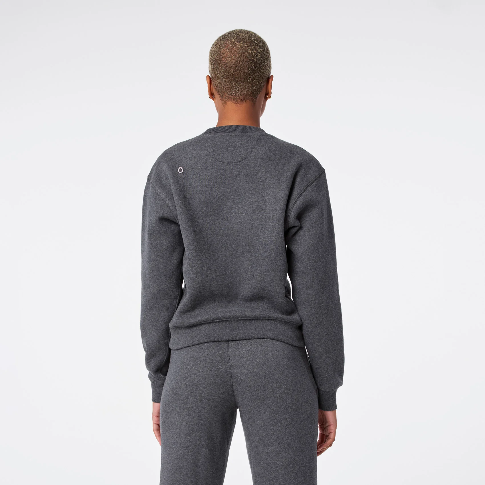 women's Charcoal Heather Grey Off-Shift Relaxed - Crewneck Sweatshirt⢠- Image 4