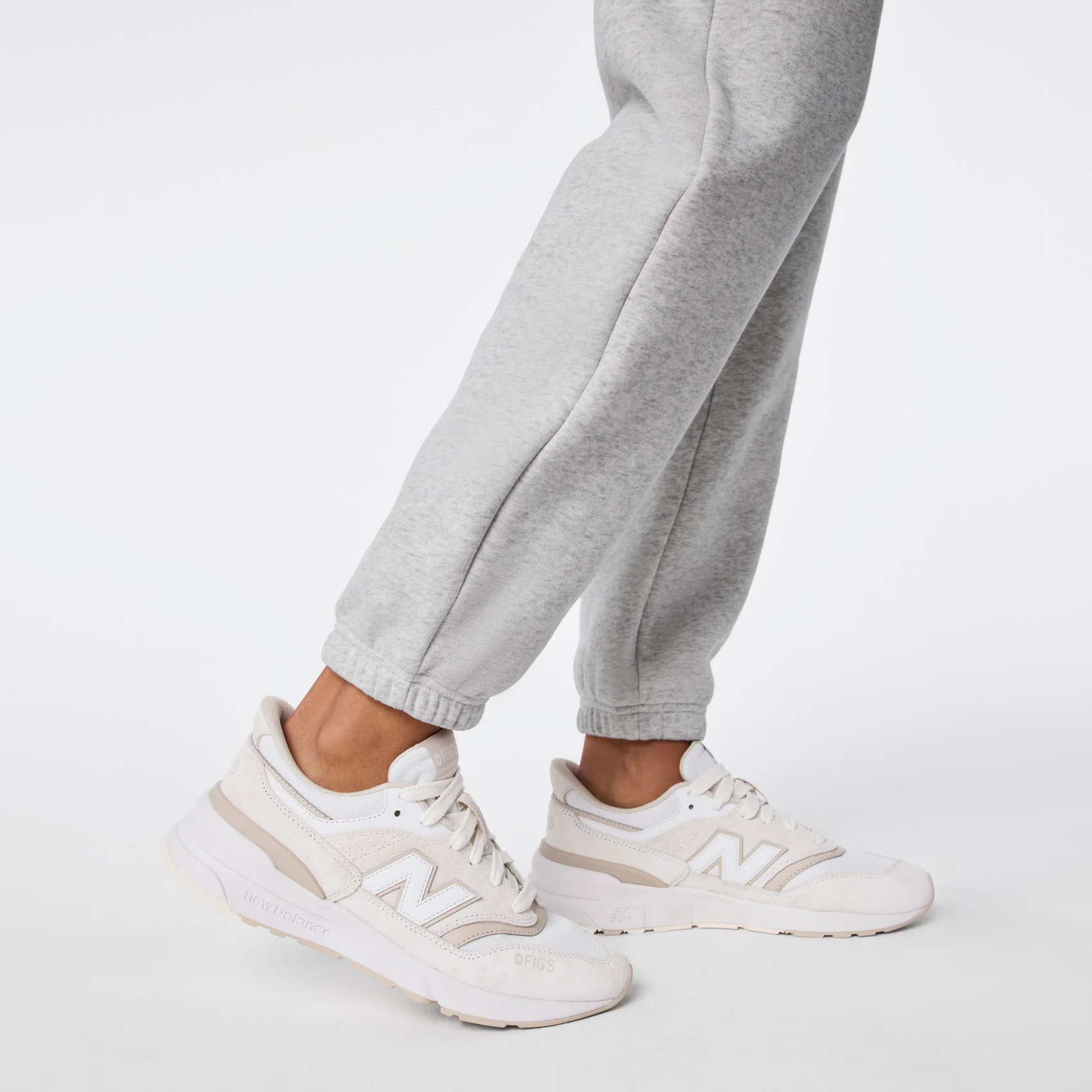 women's Heather Grey Off-Shift Relaxed - Jogger Sweatpant™ - Image 8