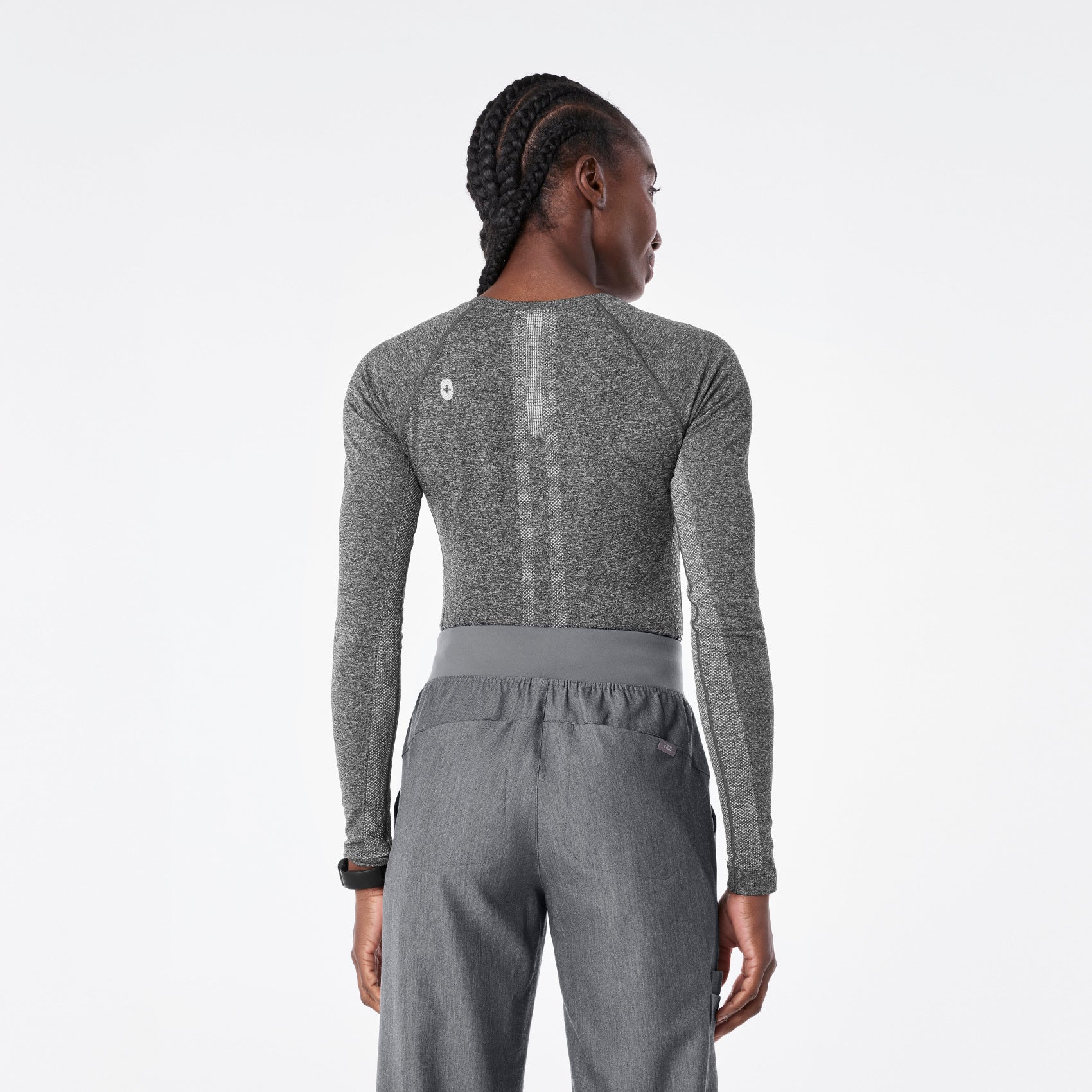 women's Graphite Salta Seamless Cropped - Longsleeve Underscrub - Image 4