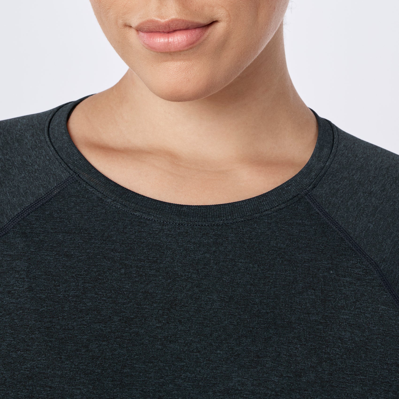 women's Dark Harbor Salta Seamless - Longsleeve Underscrub - Image 6