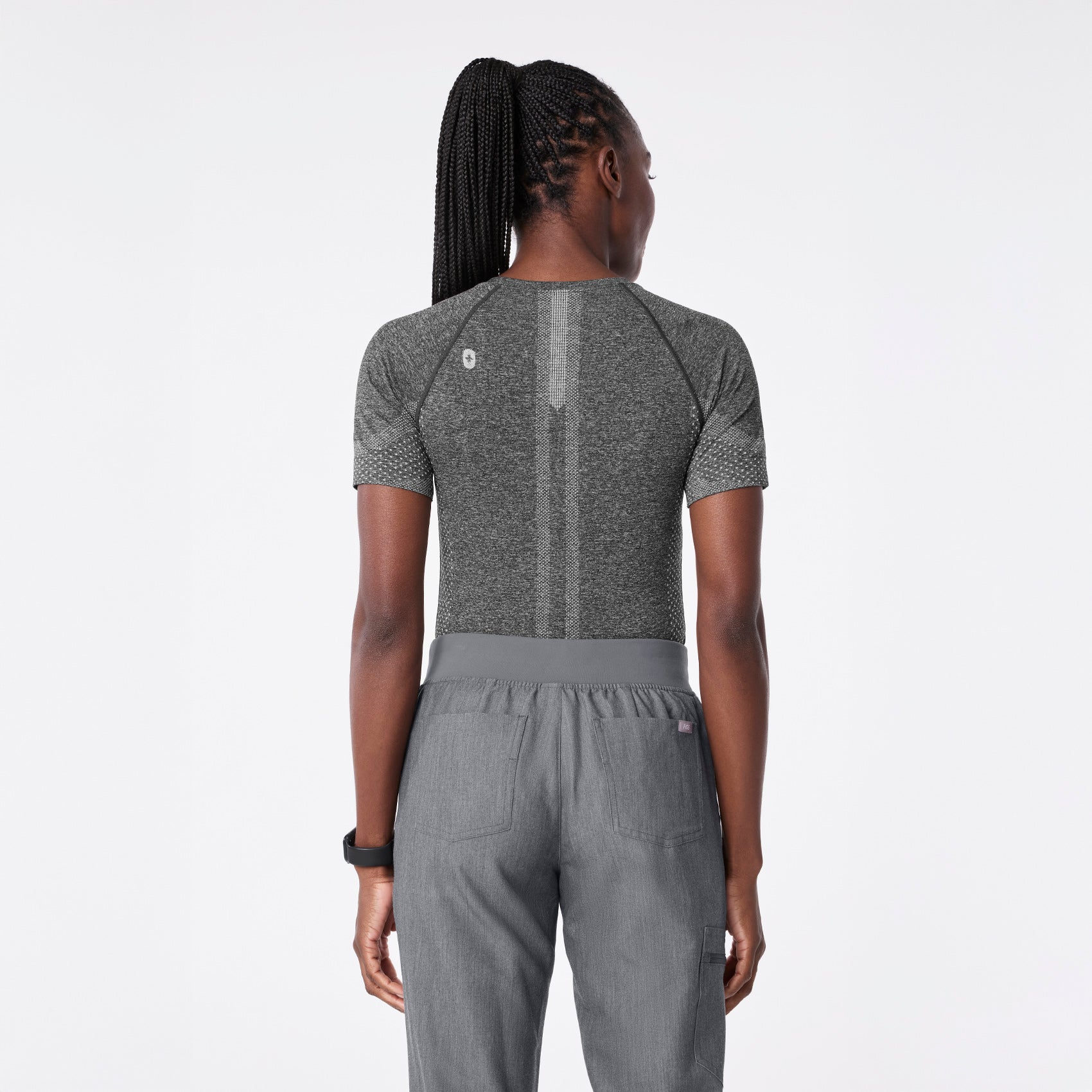 women's Graphite Salta Seamless - Shortsleeve Underscrub - Image 4