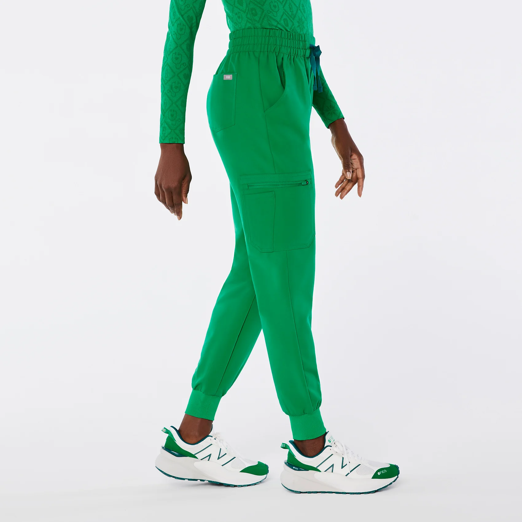 women's Evergreen High Waisted Uman Reaxed Petite Jogger Scrub Pant - Image 3