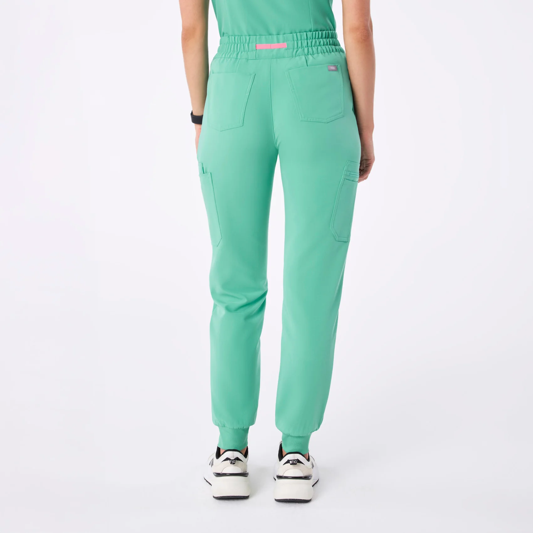 women's Surgical Green Uman Relaxed - Jogger Scrub Pant - Image 4