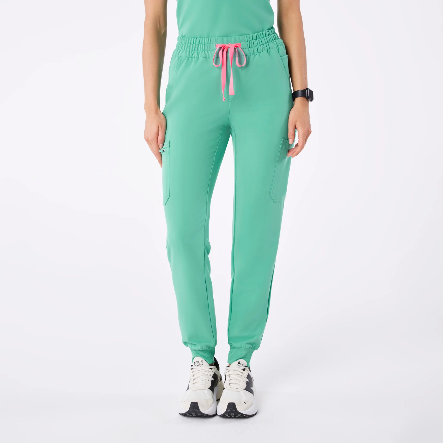 women's Surgical Green Uman Relaxed - Tall Jogger Scrub Pant