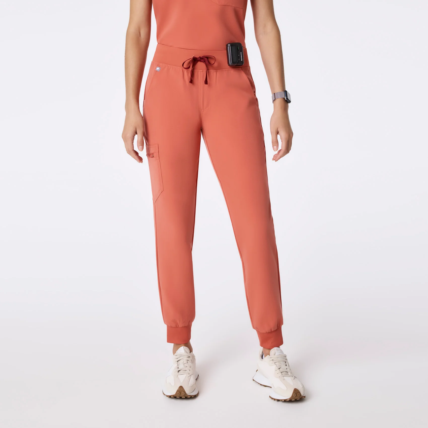women's Spiced Cider Zamora - Petite Jogger Scrub Pant™
