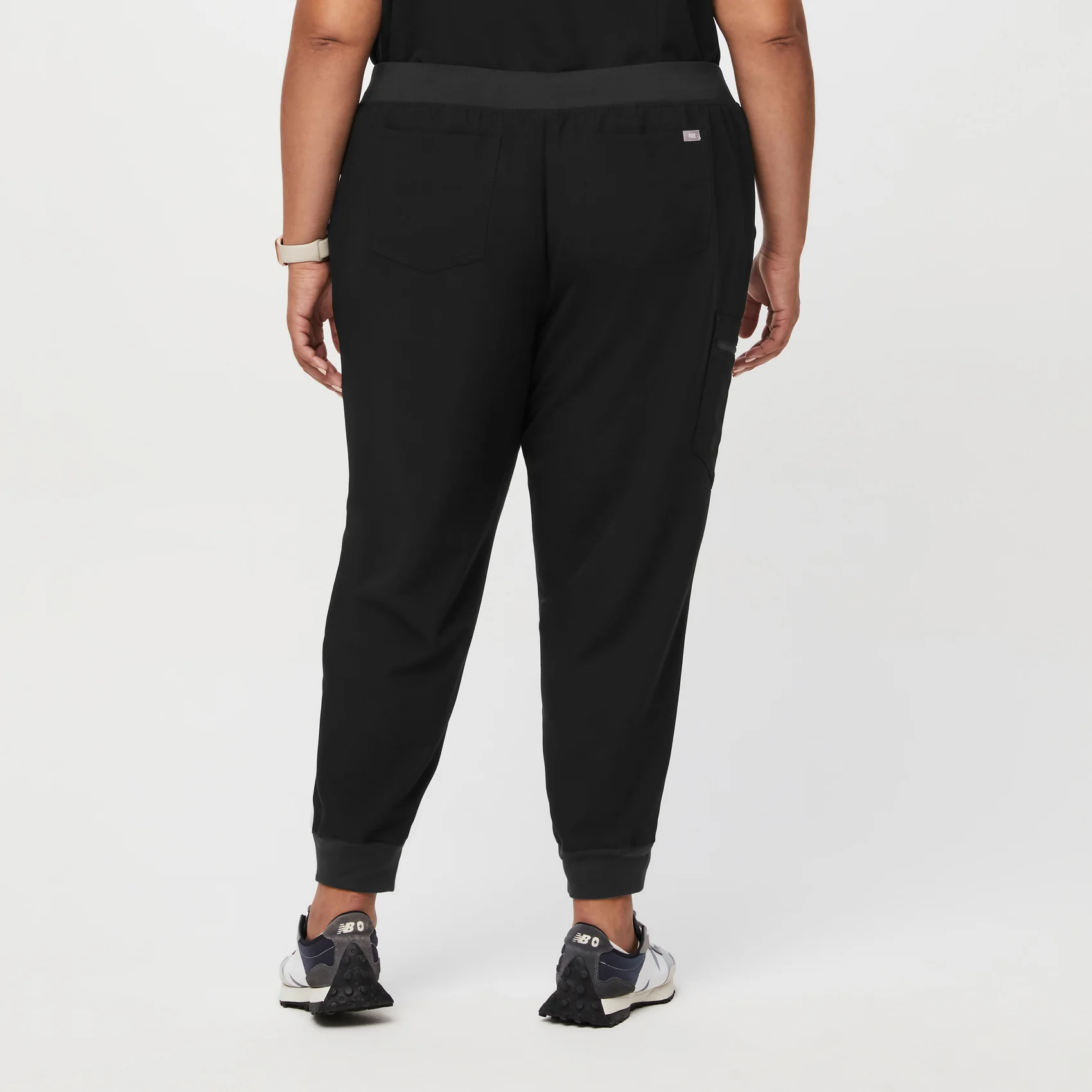 women's Black Zamoraā¢- Petite Jogger Scrub Pants (3XL - 6XL) - Image 4
