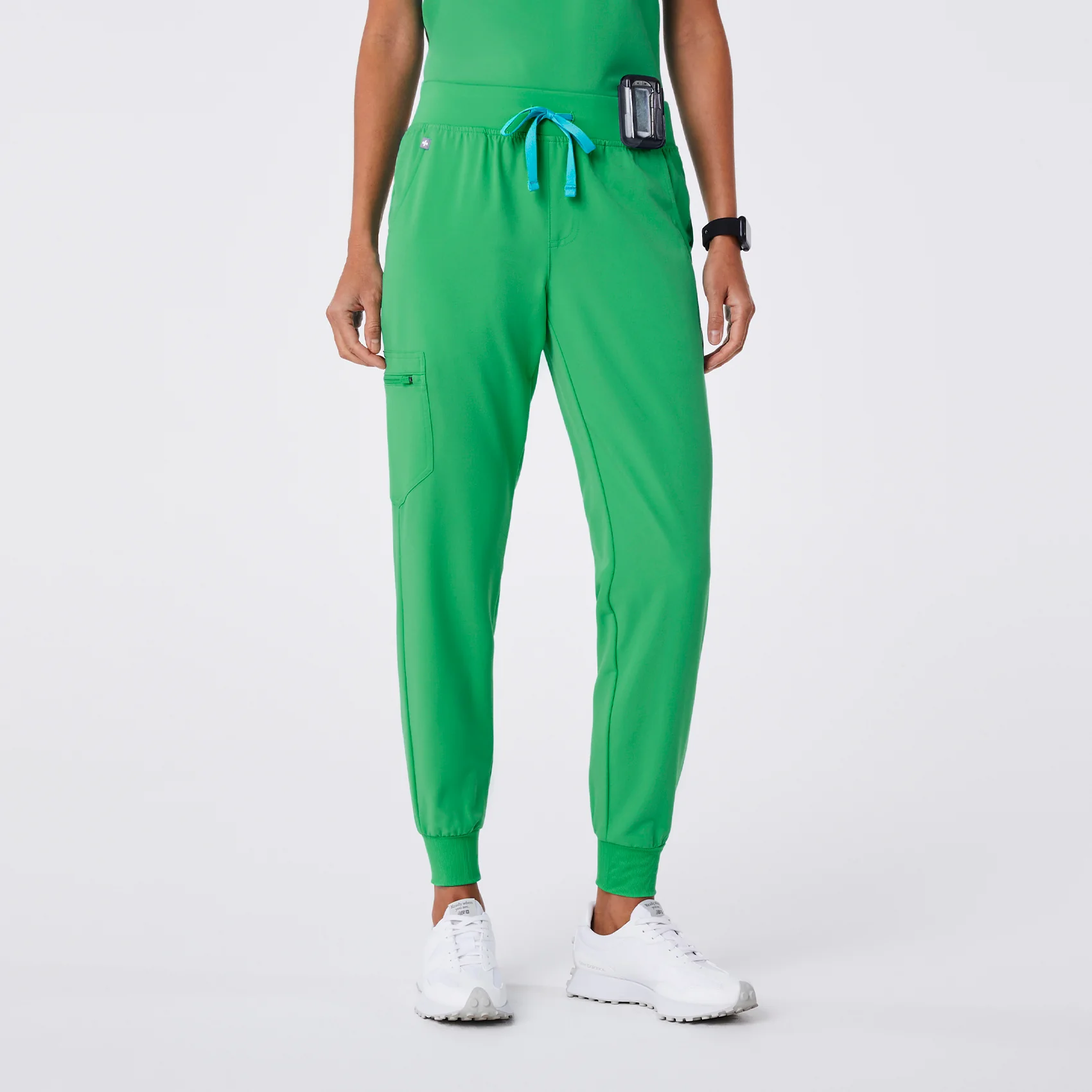women's Emerald Zamora - Tall Jogger Scrub Pant™